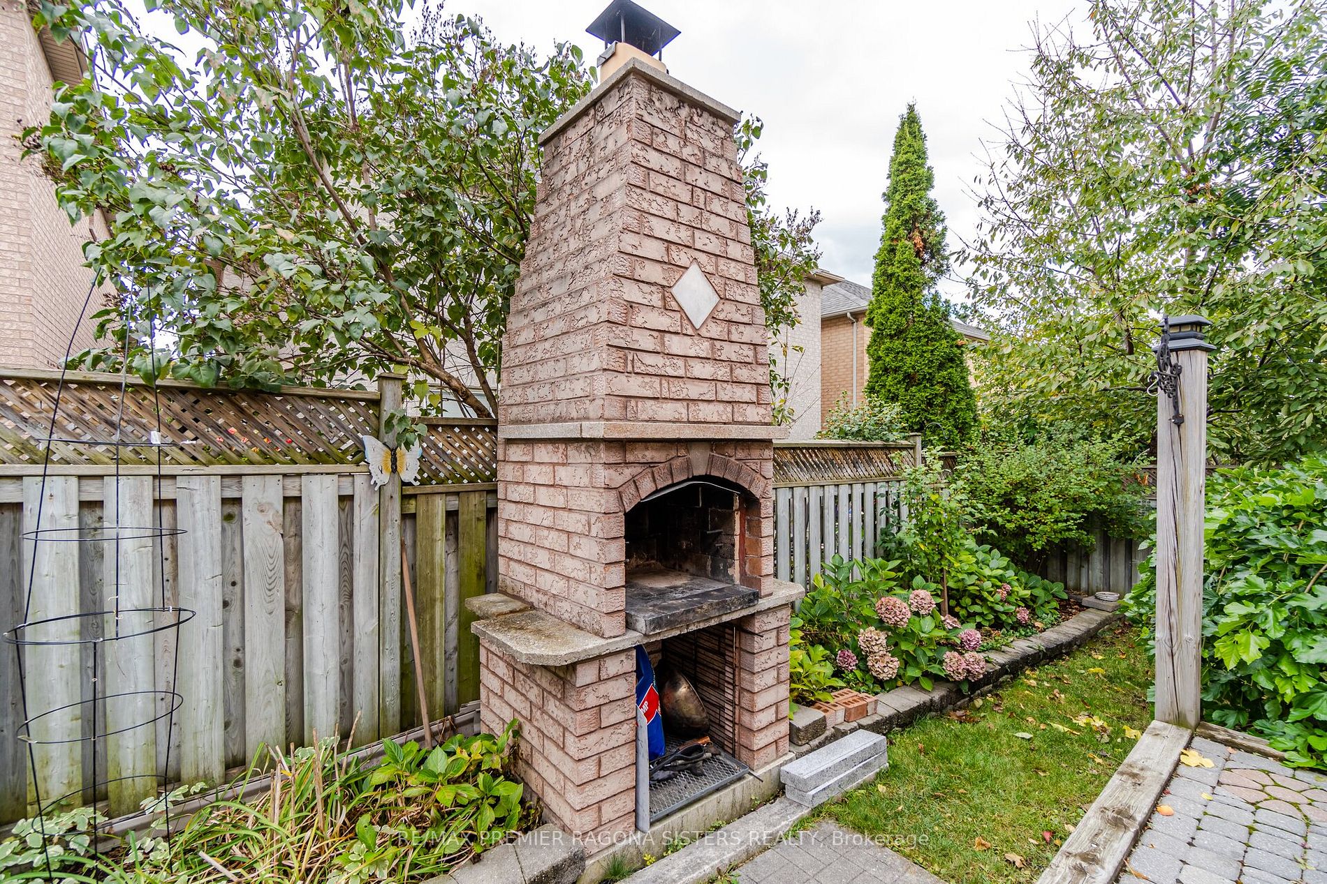 57 Ten Oaks Boulevard