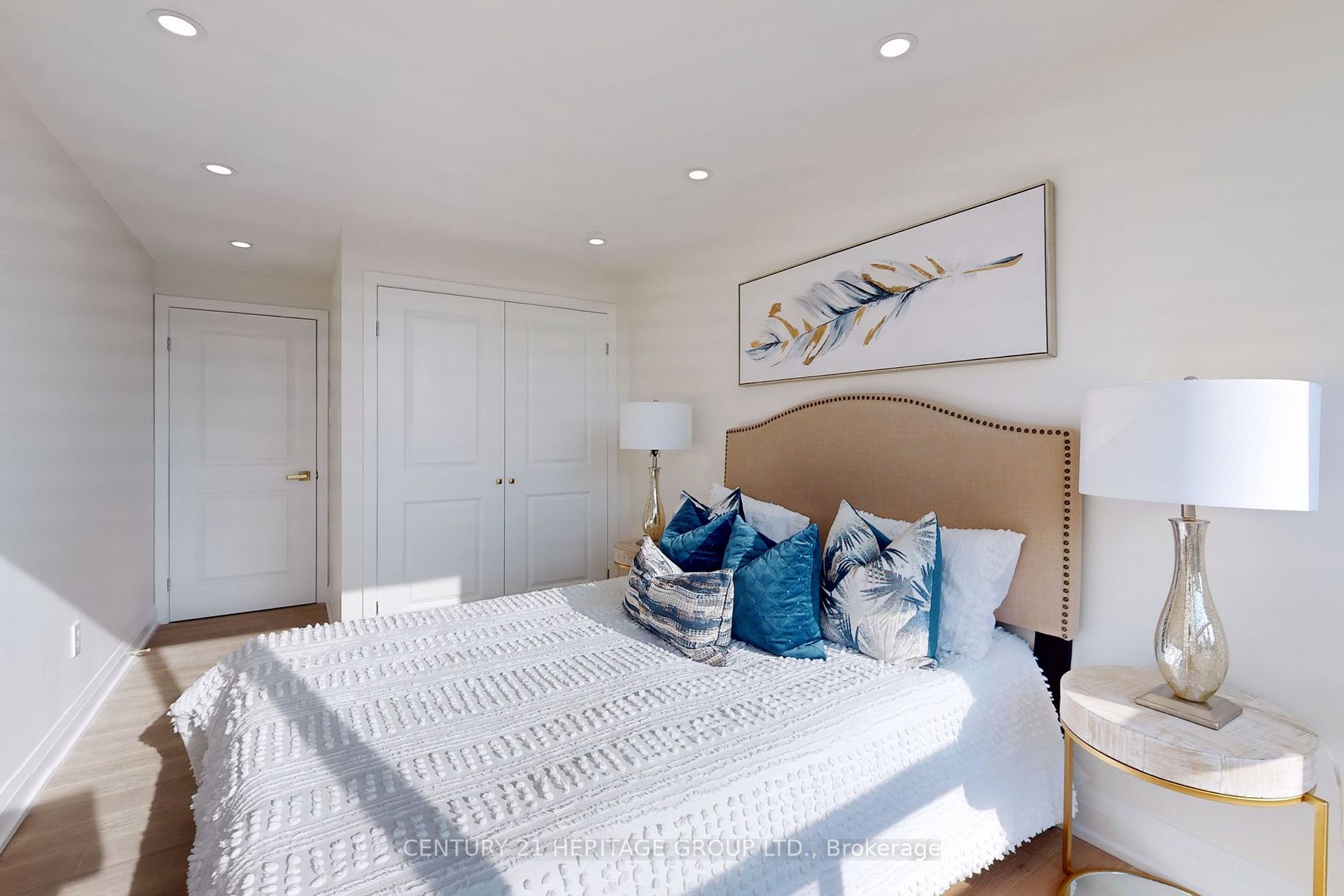 7250 Yonge Street, #607