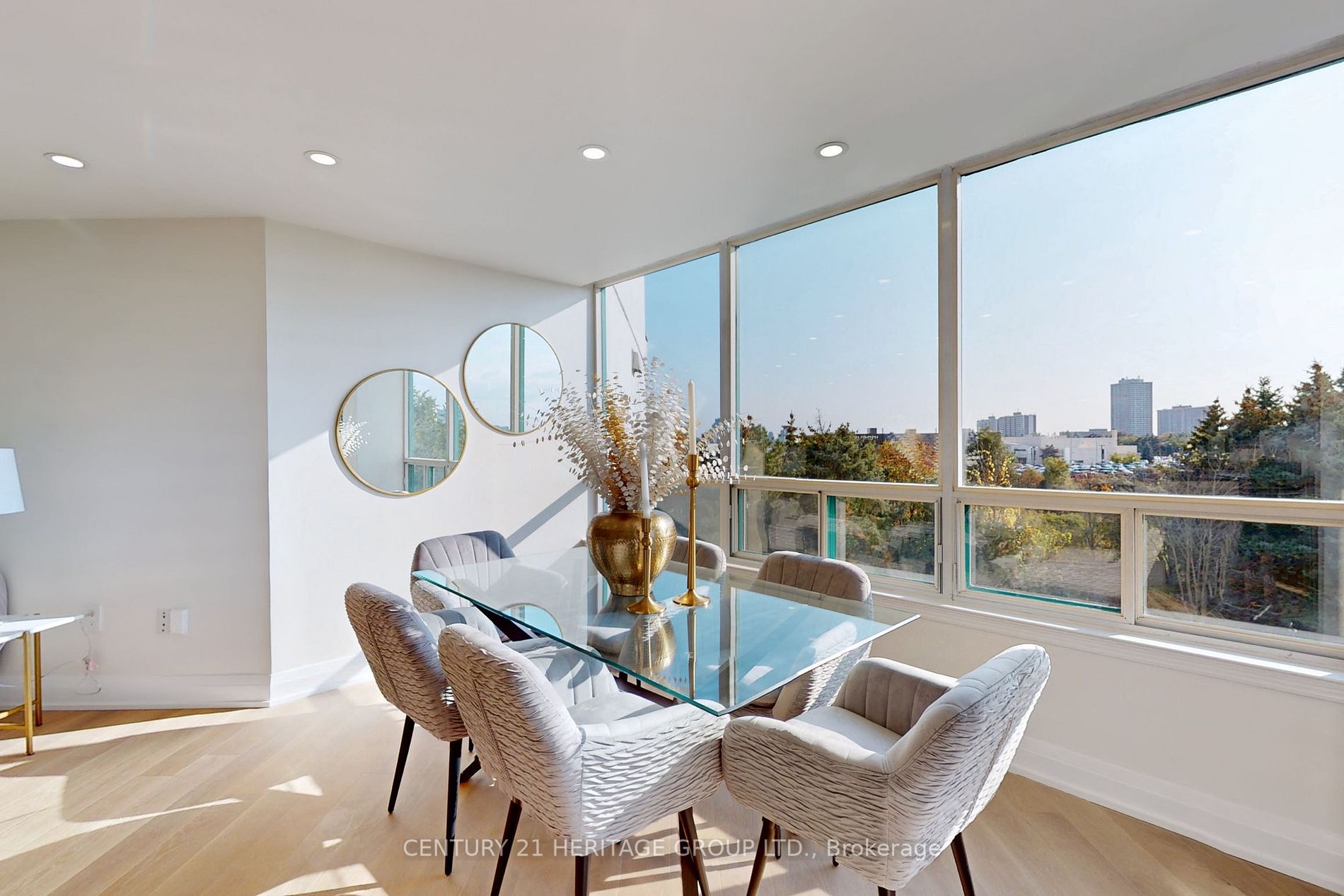 7250 Yonge Street, #607