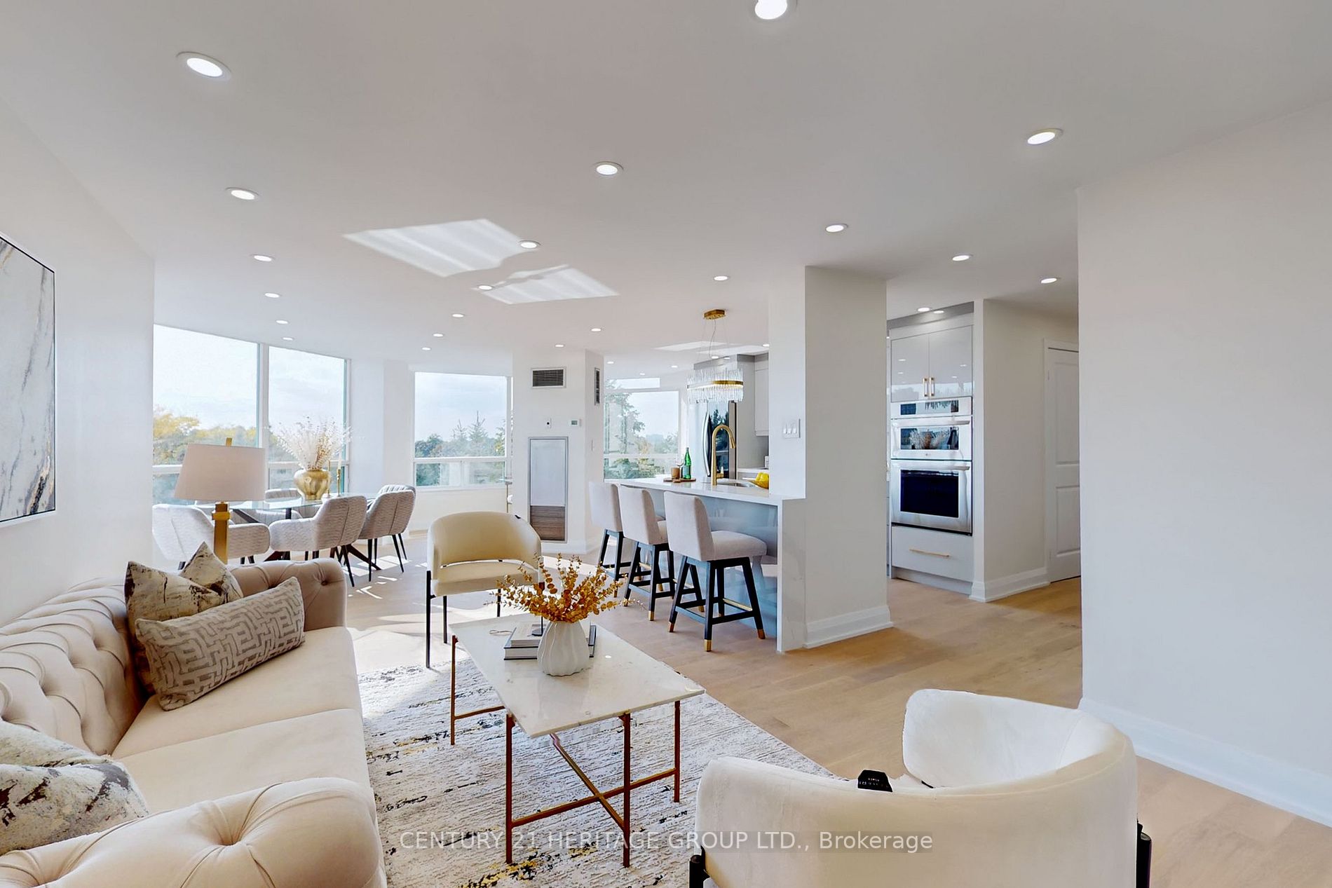 7250 Yonge Street, #607