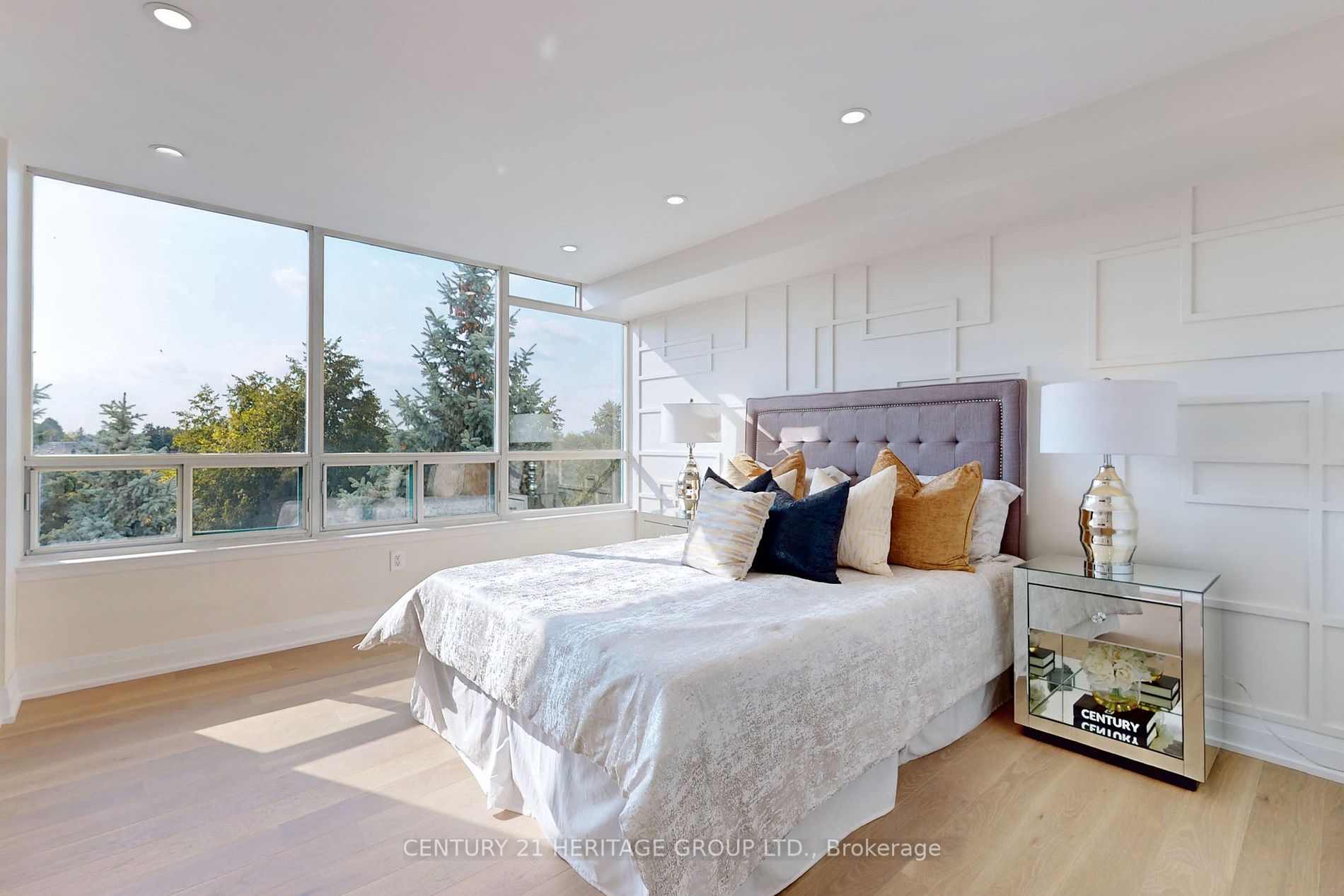 7250 Yonge Street, #607