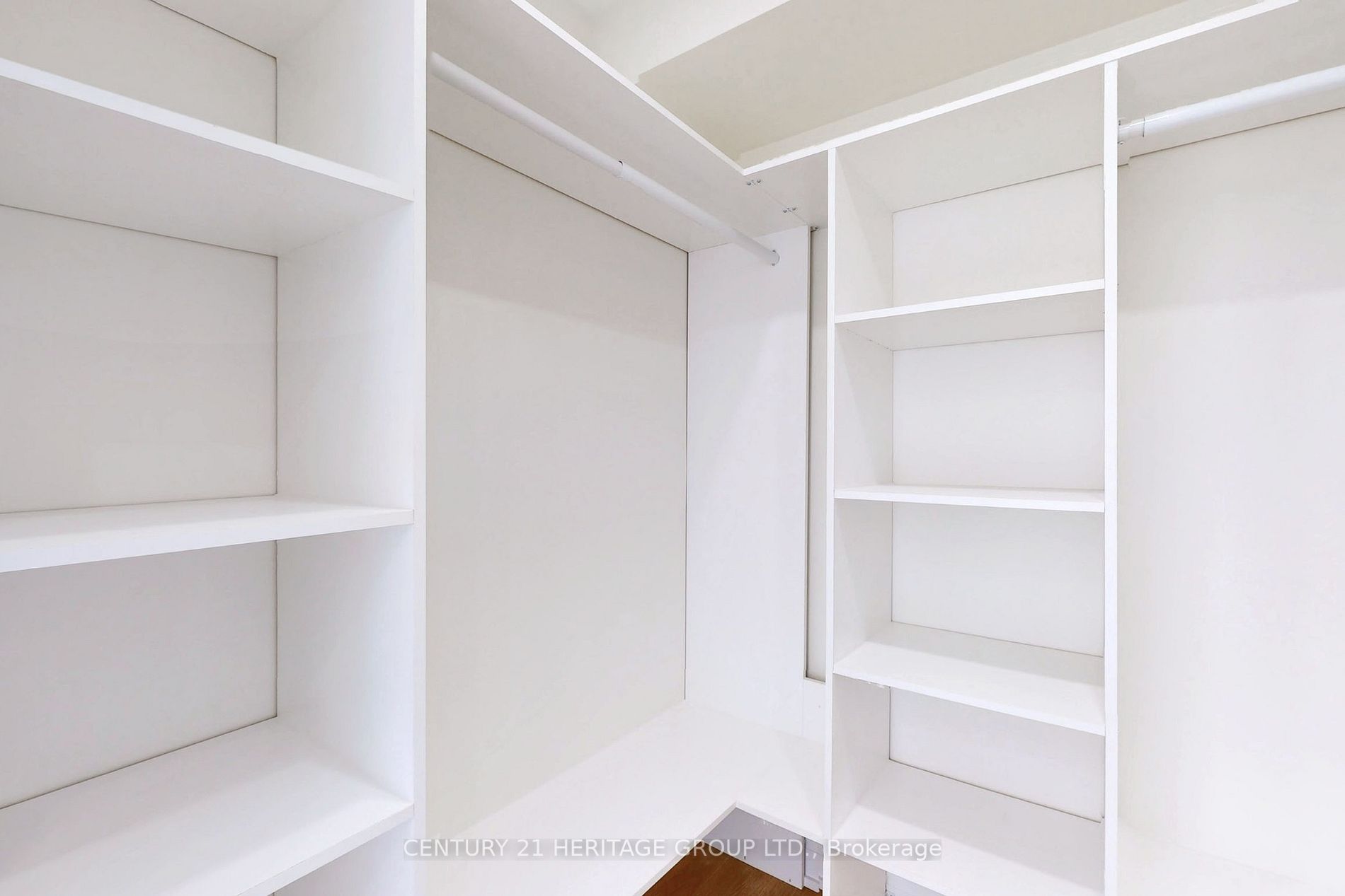 7250 Yonge Street, #607
