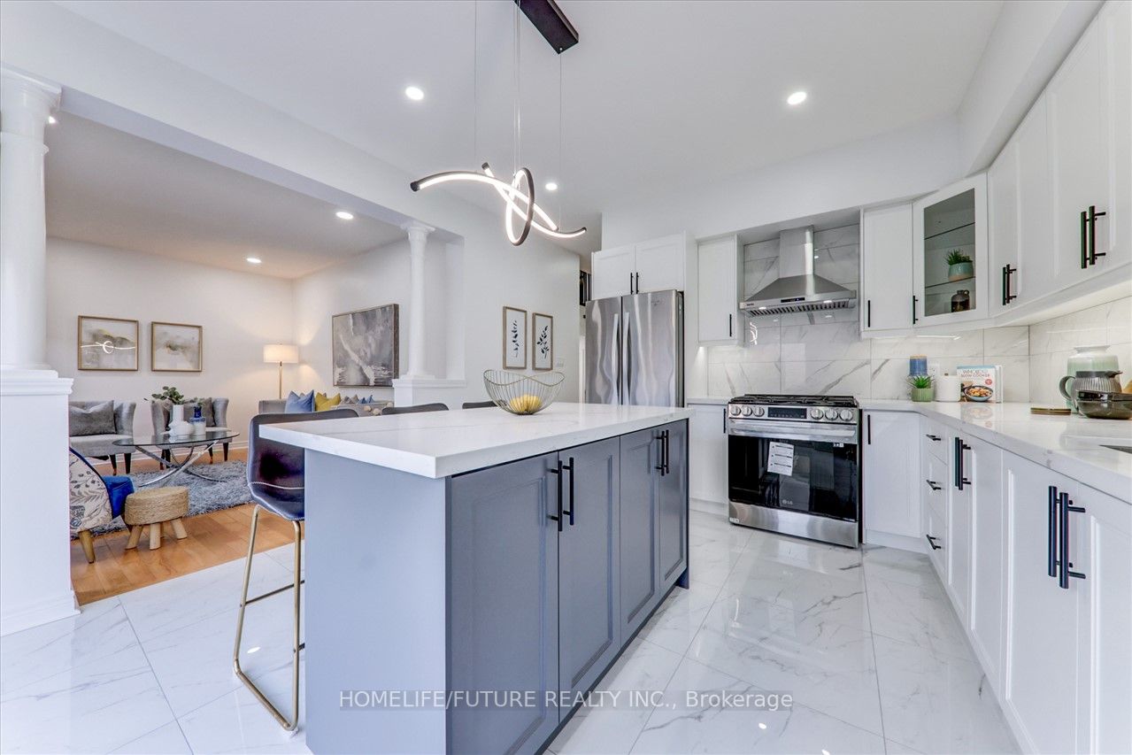 5 Autumnglen Rd