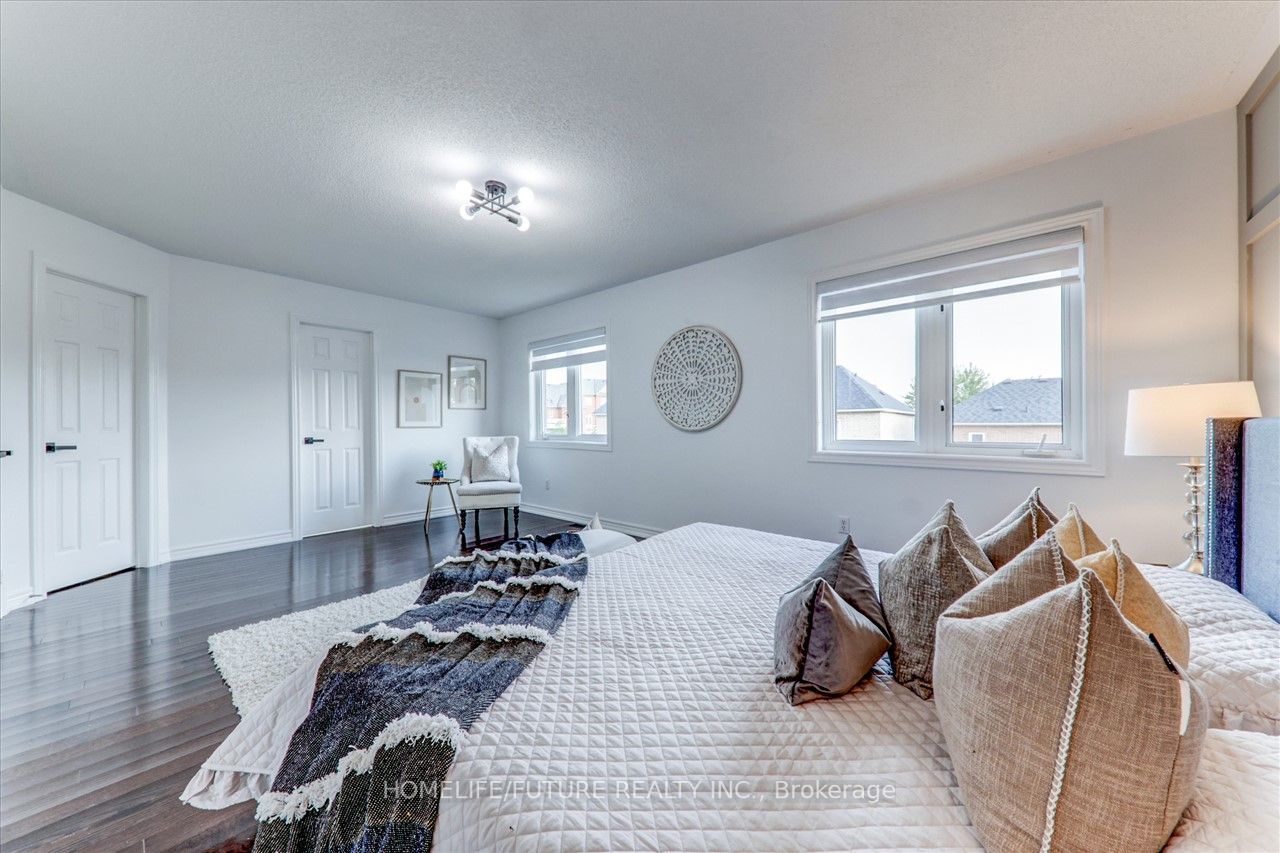 5 Autumnglen Rd