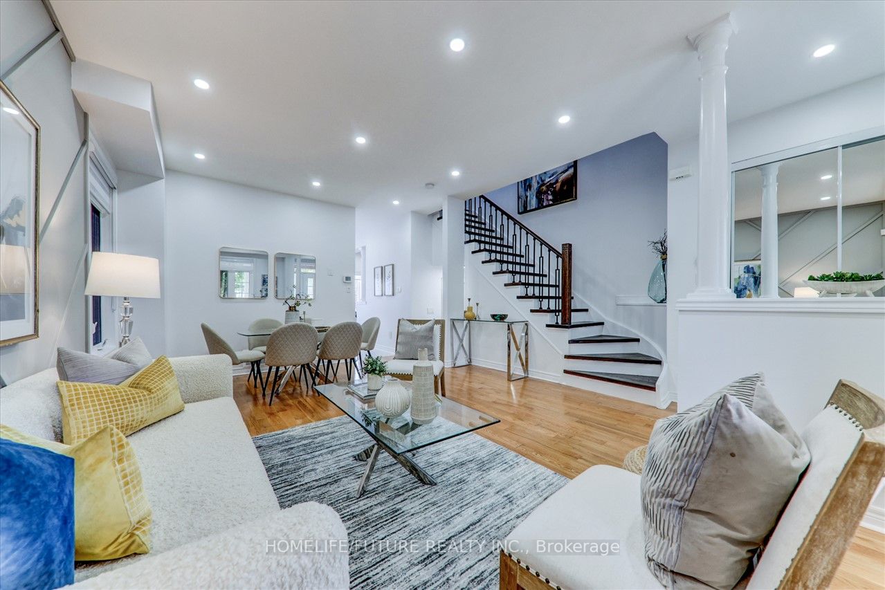 5 Autumnglen Rd