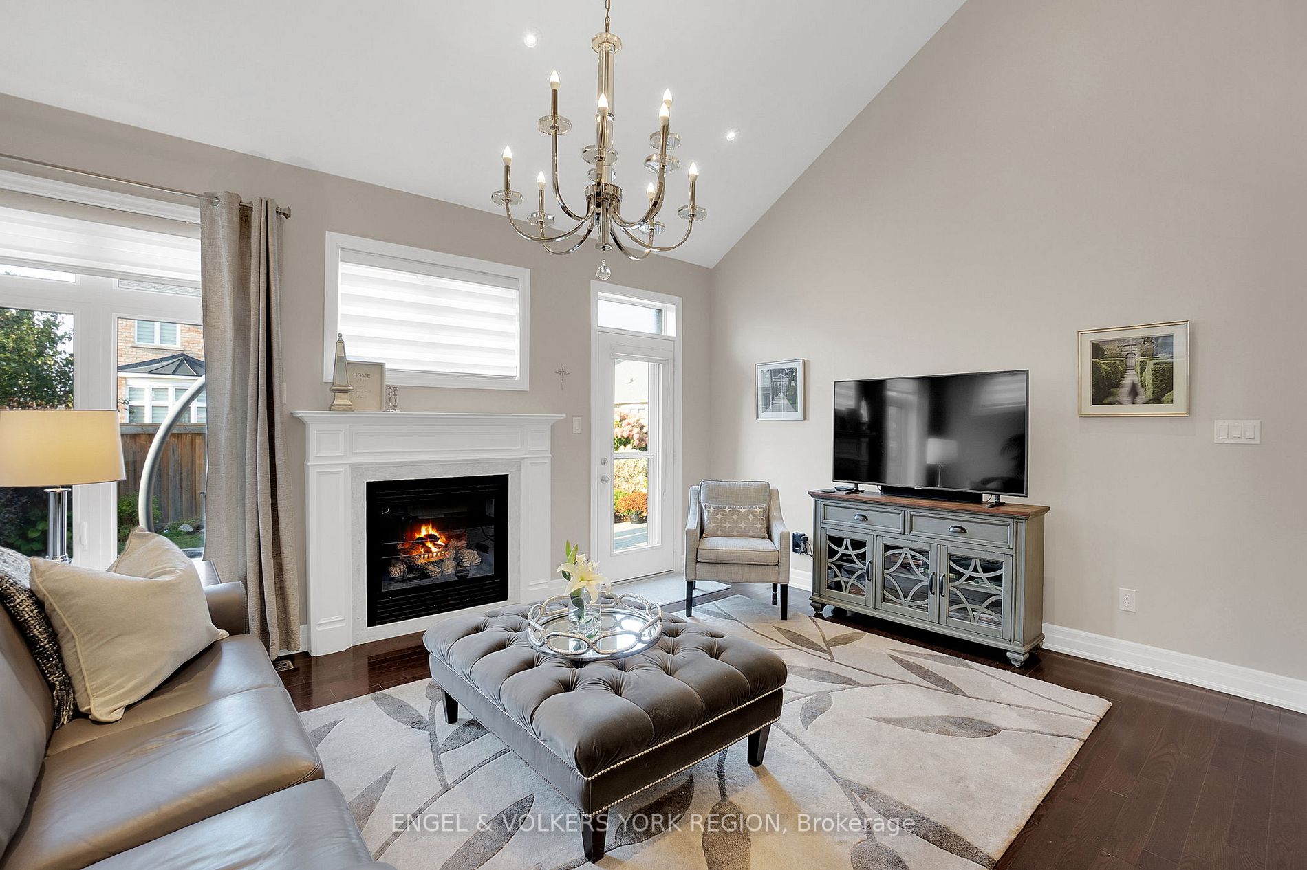 4 Sim Hill Cres