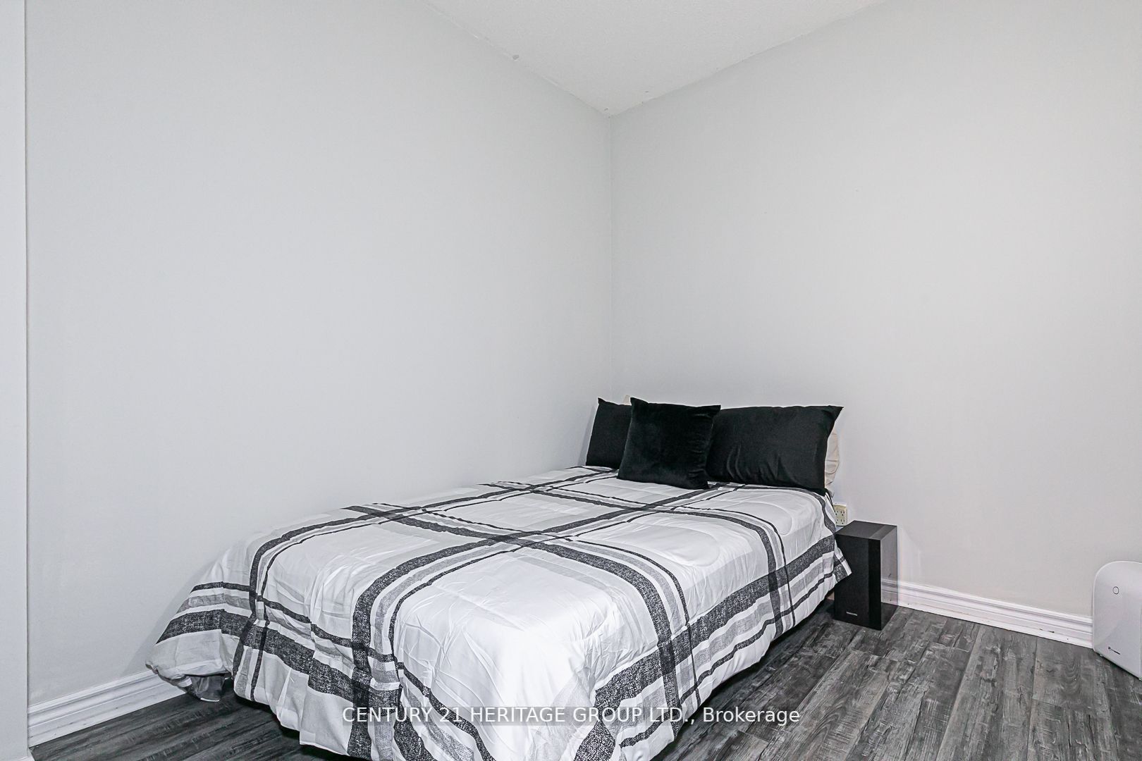 130 Pond Dr, #102