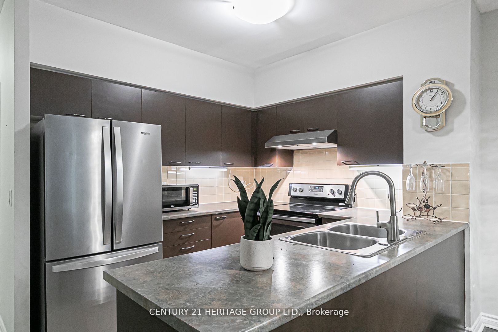 130 Pond Dr, #102