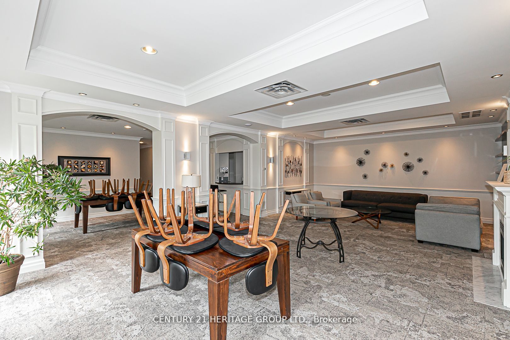 130 Pond Dr, #102