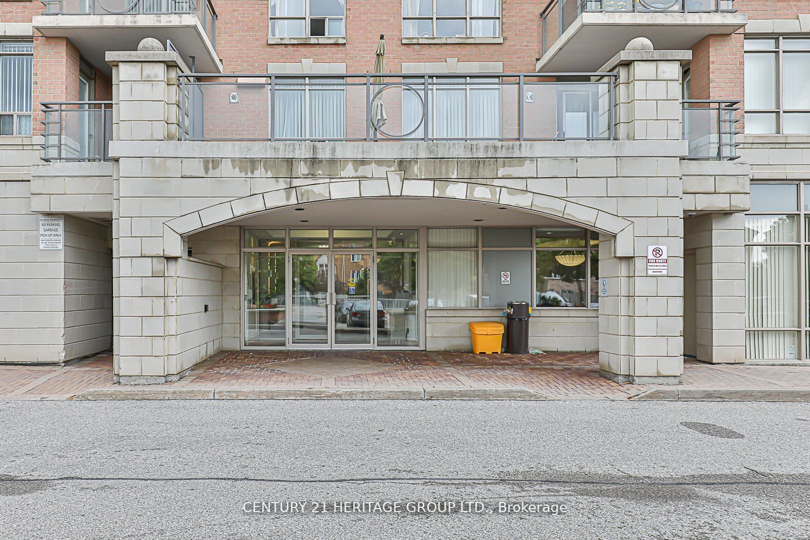 130 Pond Dr, #102