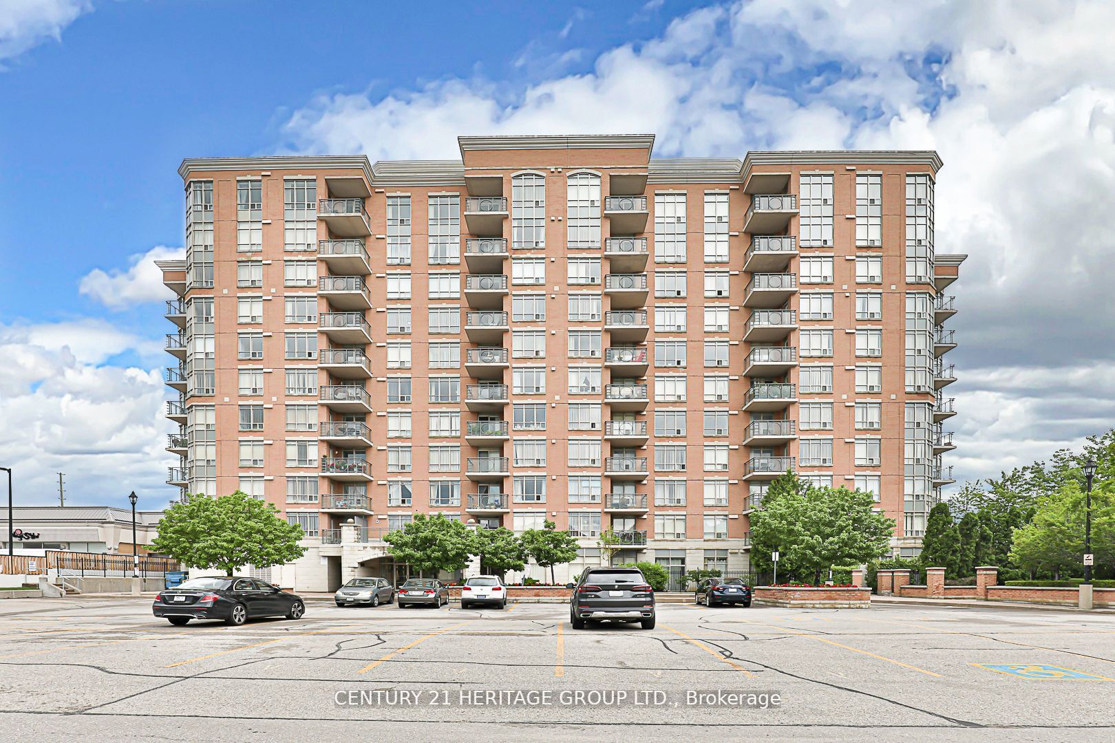 130 Pond Dr, #102