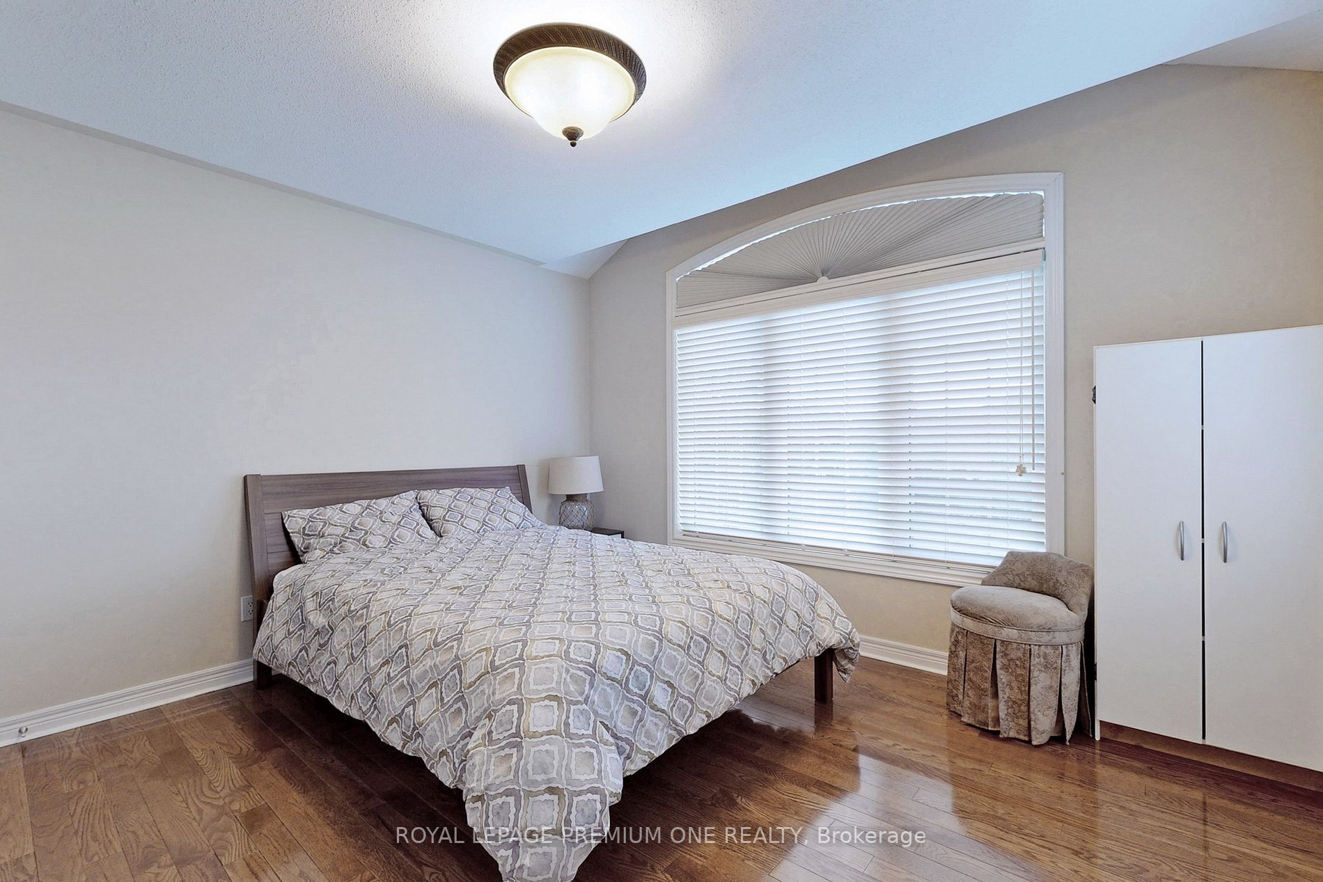 266 Rivermill Crescent