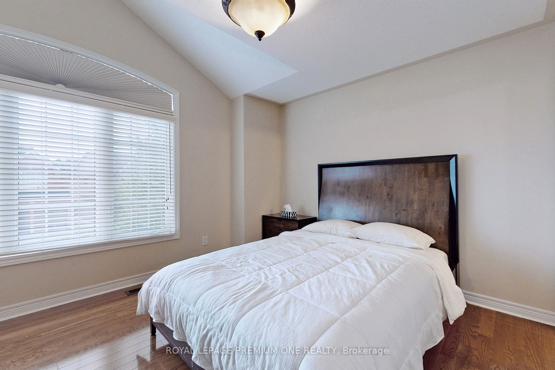 266 Rivermill Crescent