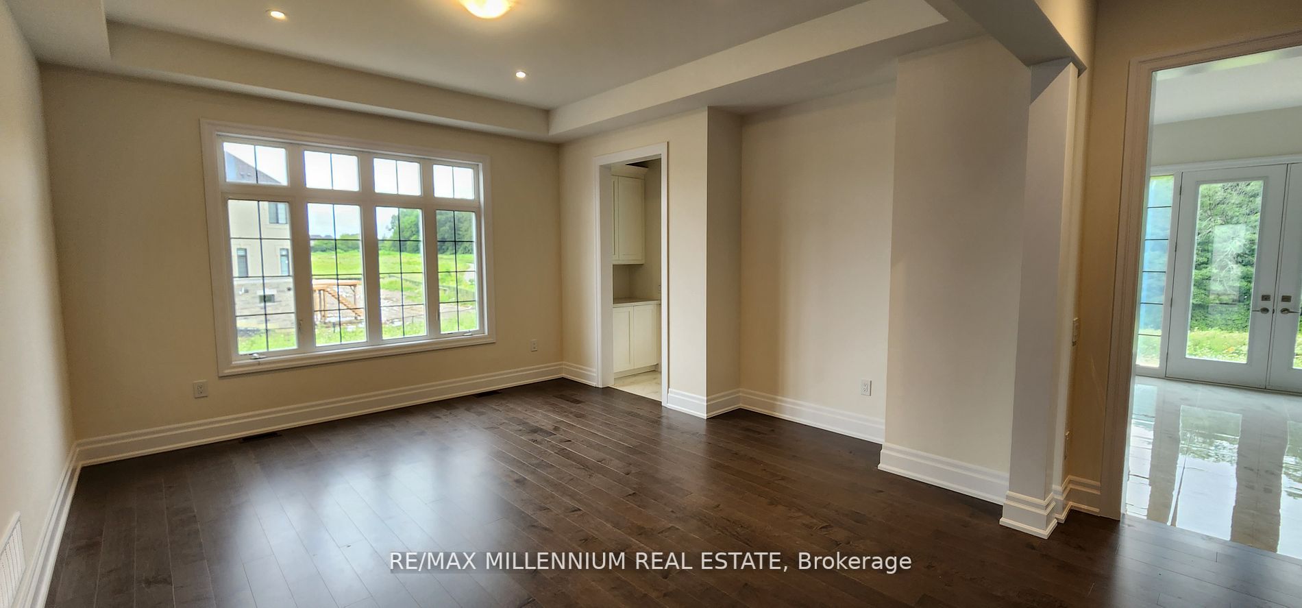 26 Enclave Crt