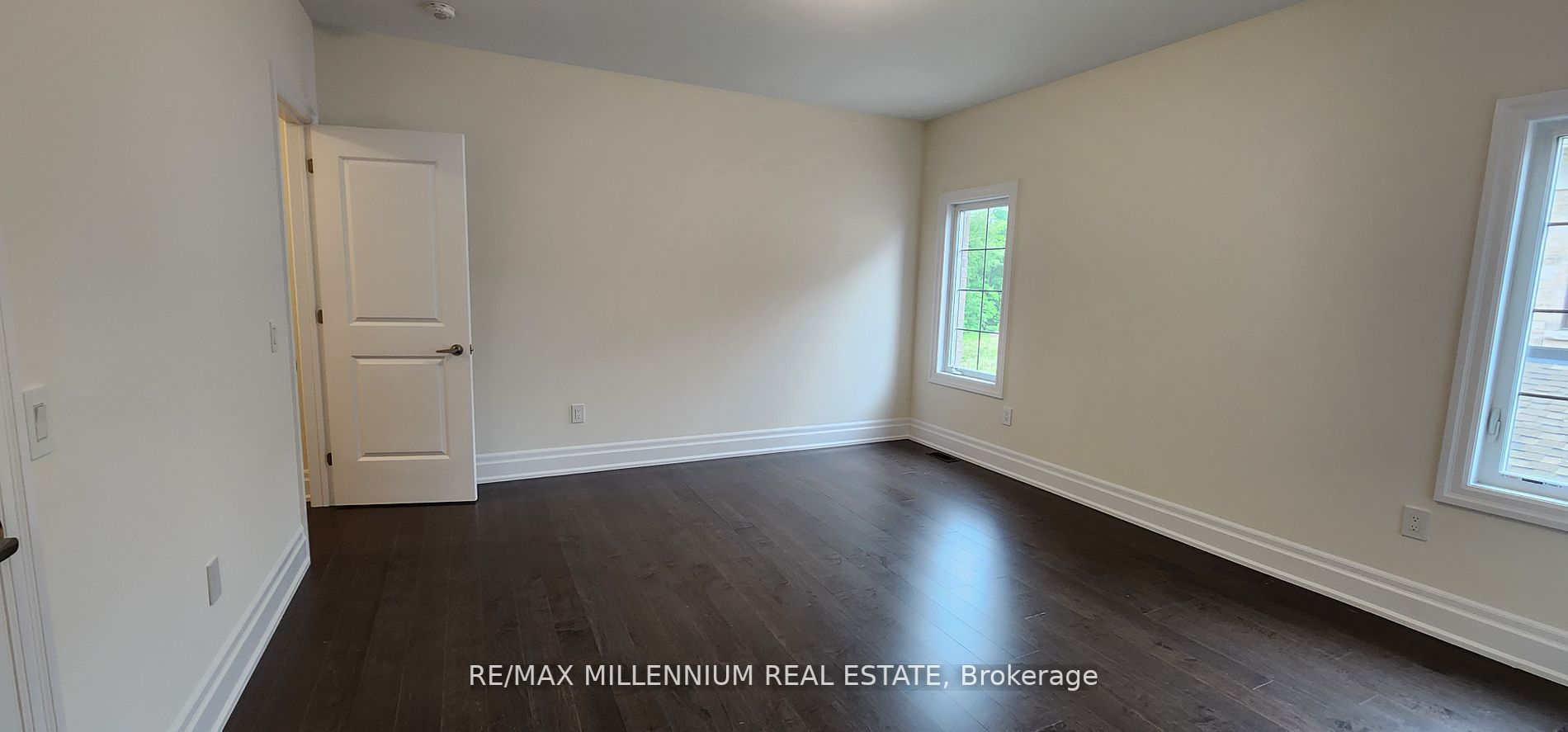 26 Enclave Crt