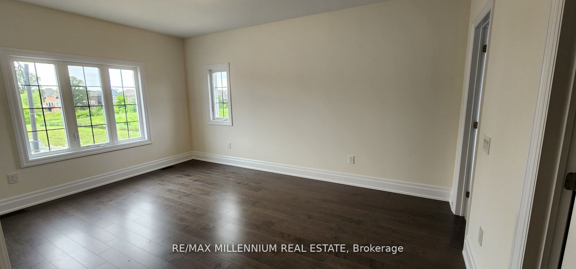 26 Enclave Crt