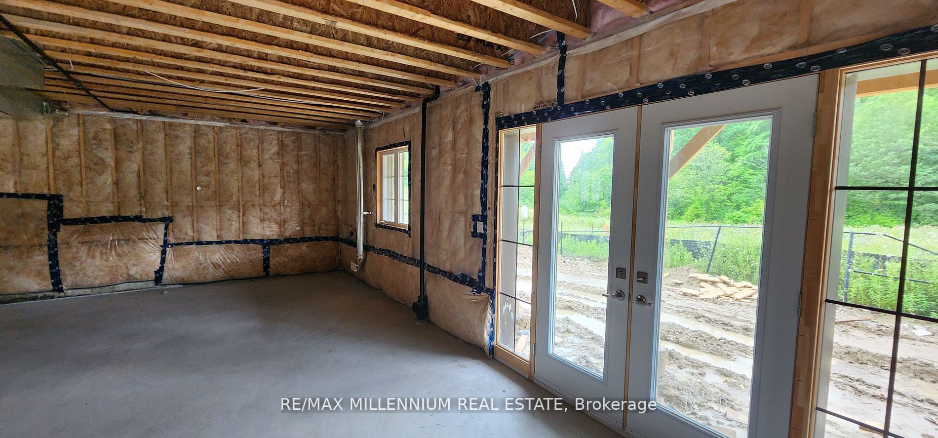 26 Enclave Crt