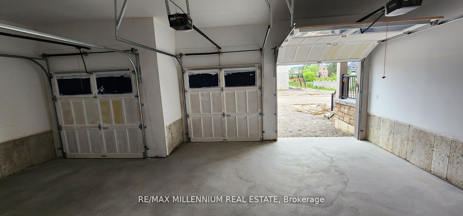26 Enclave Crt