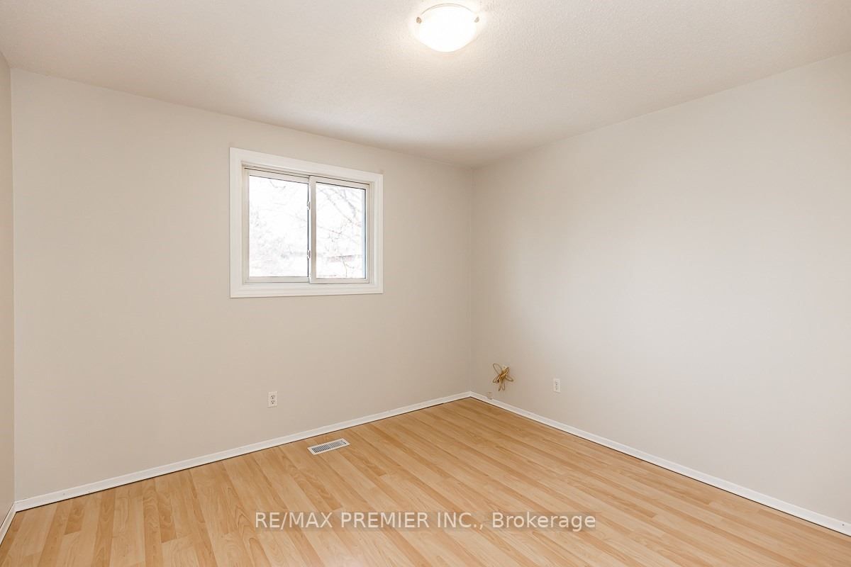 122 Tupper St E, #Main