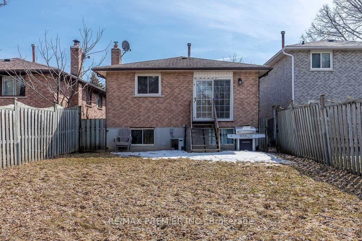 122 Tupper St E, #Main