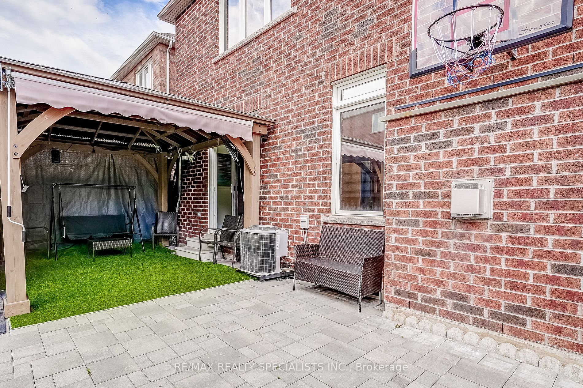 18 Rogers Trail