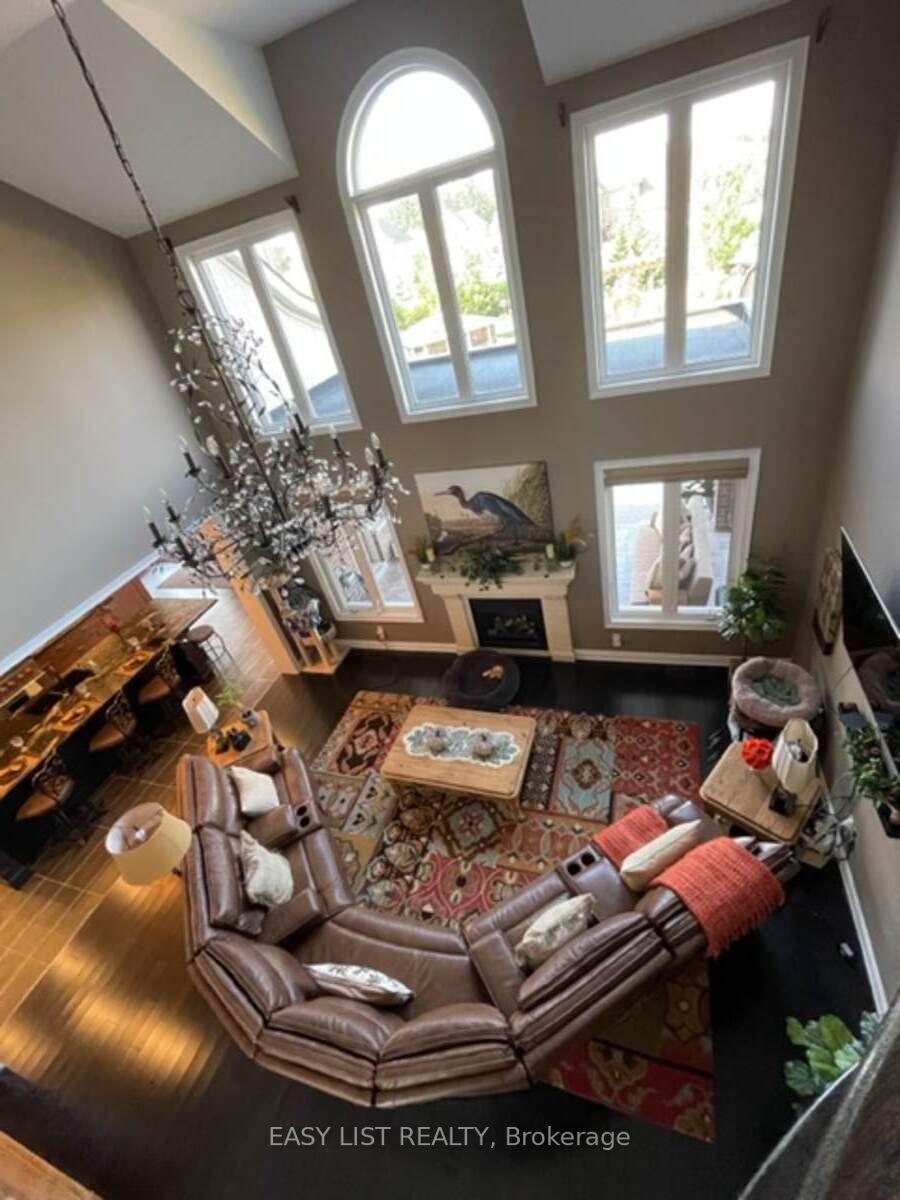 15 Pine Vista Ave