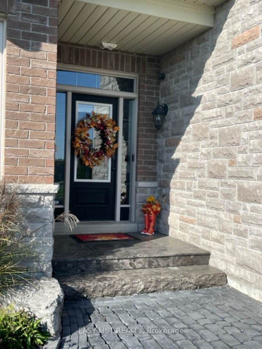 15 Pine Vista Ave