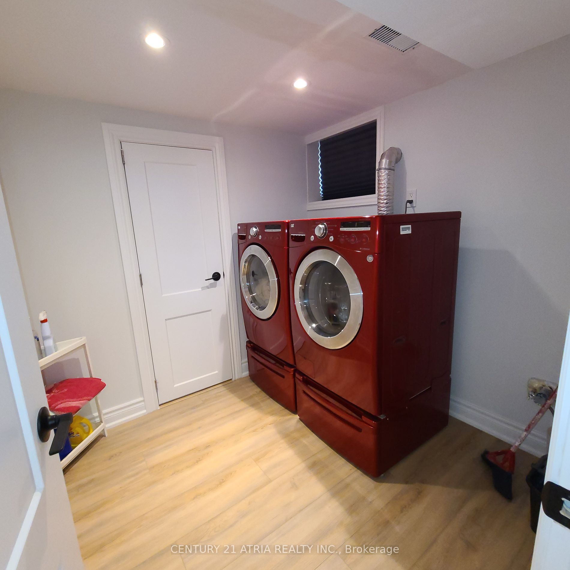 322 Palmer Ave, #Bsmt