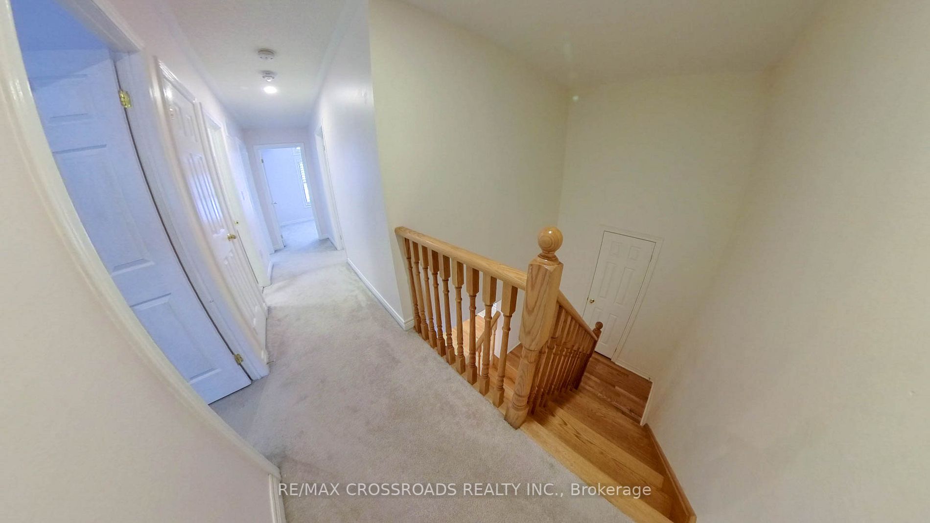 15 Flute St E