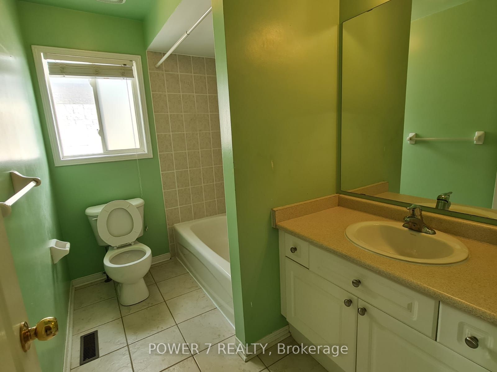 277 White's Hill Ave