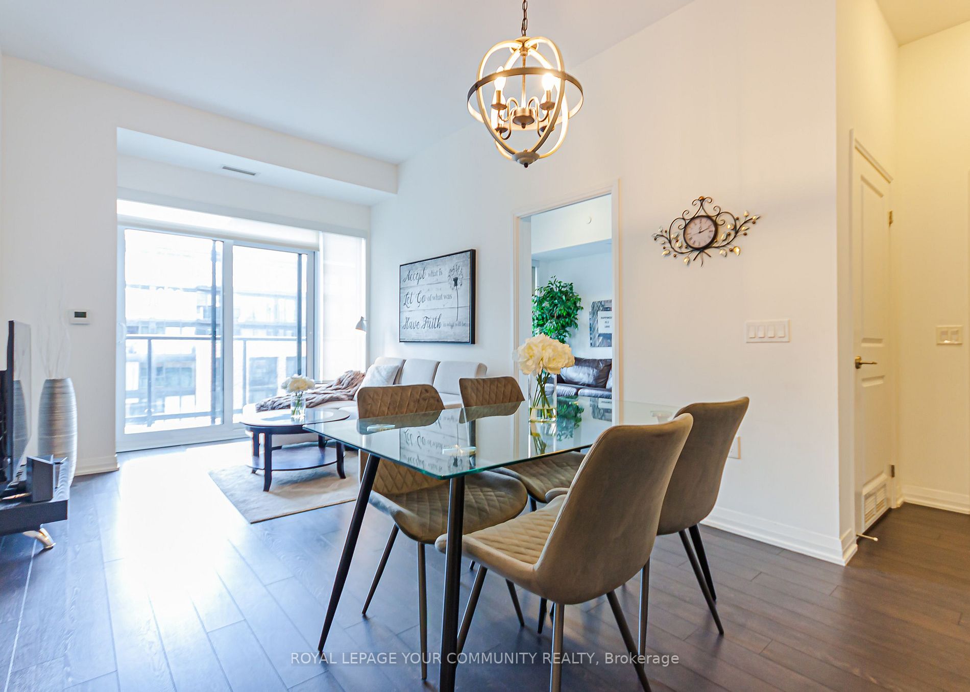 99 Eagle Rock Way N, #825