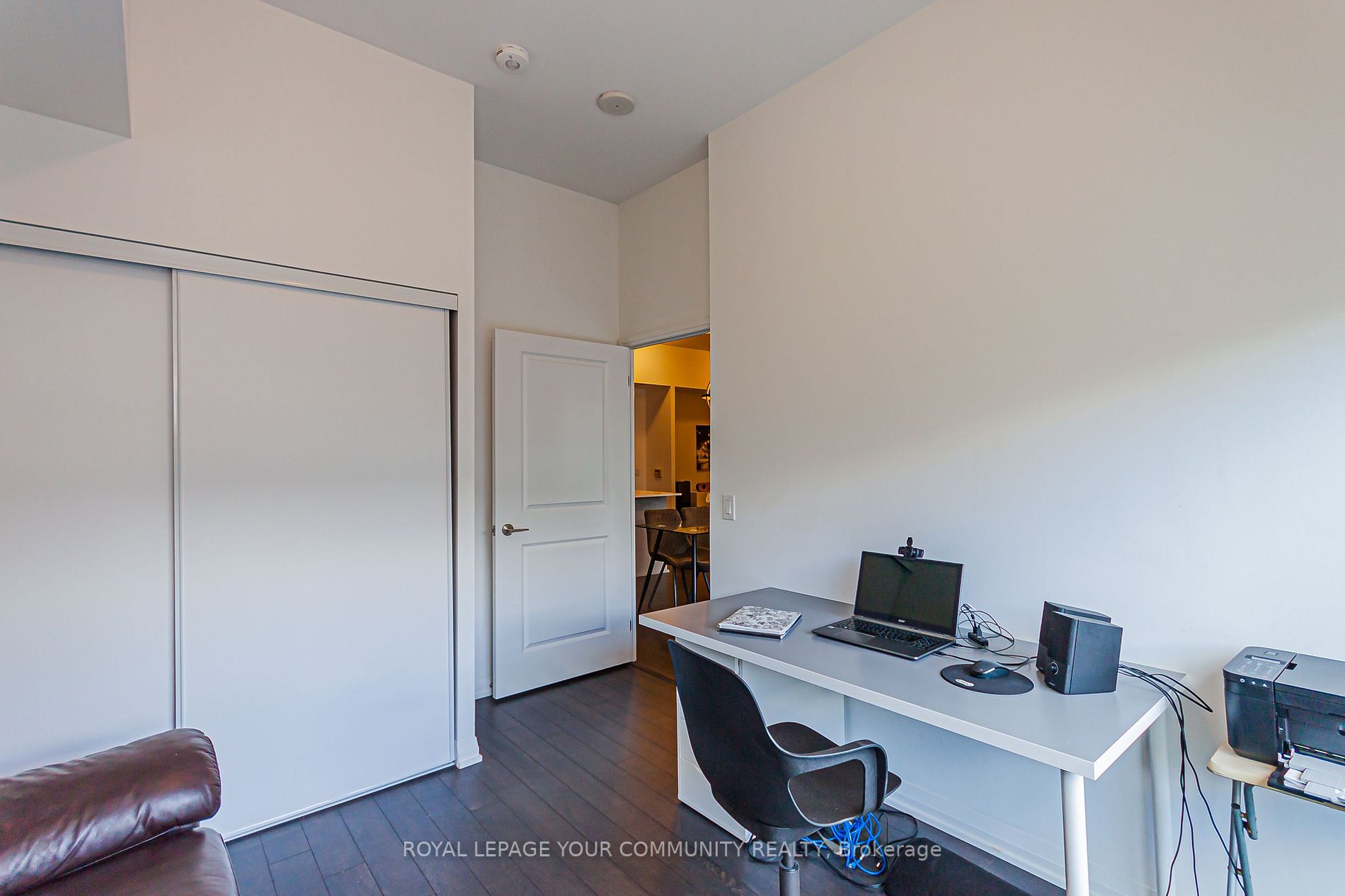 99 Eagle Rock Way N, #825
