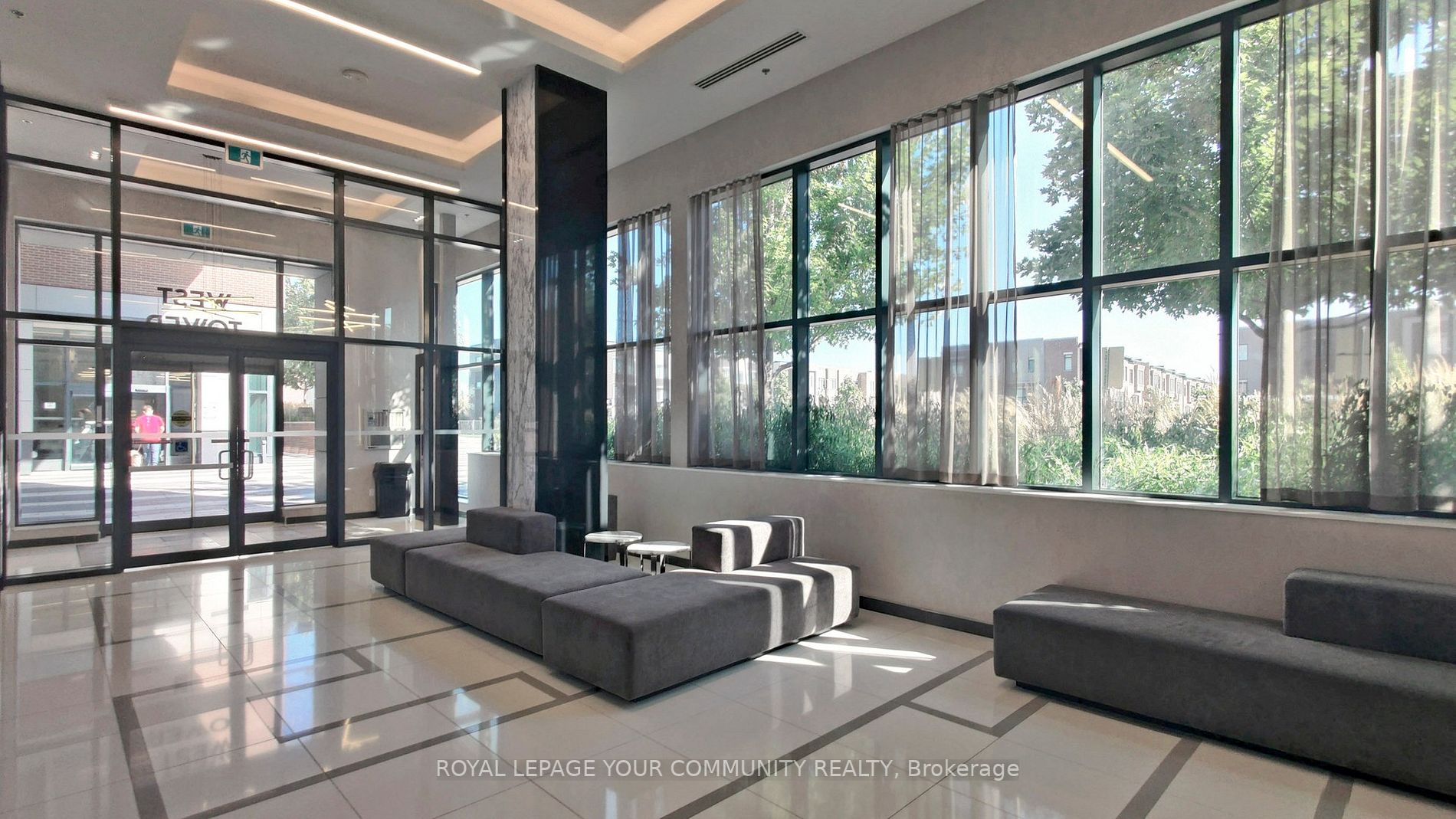 99 Eagle Rock Way N, #825