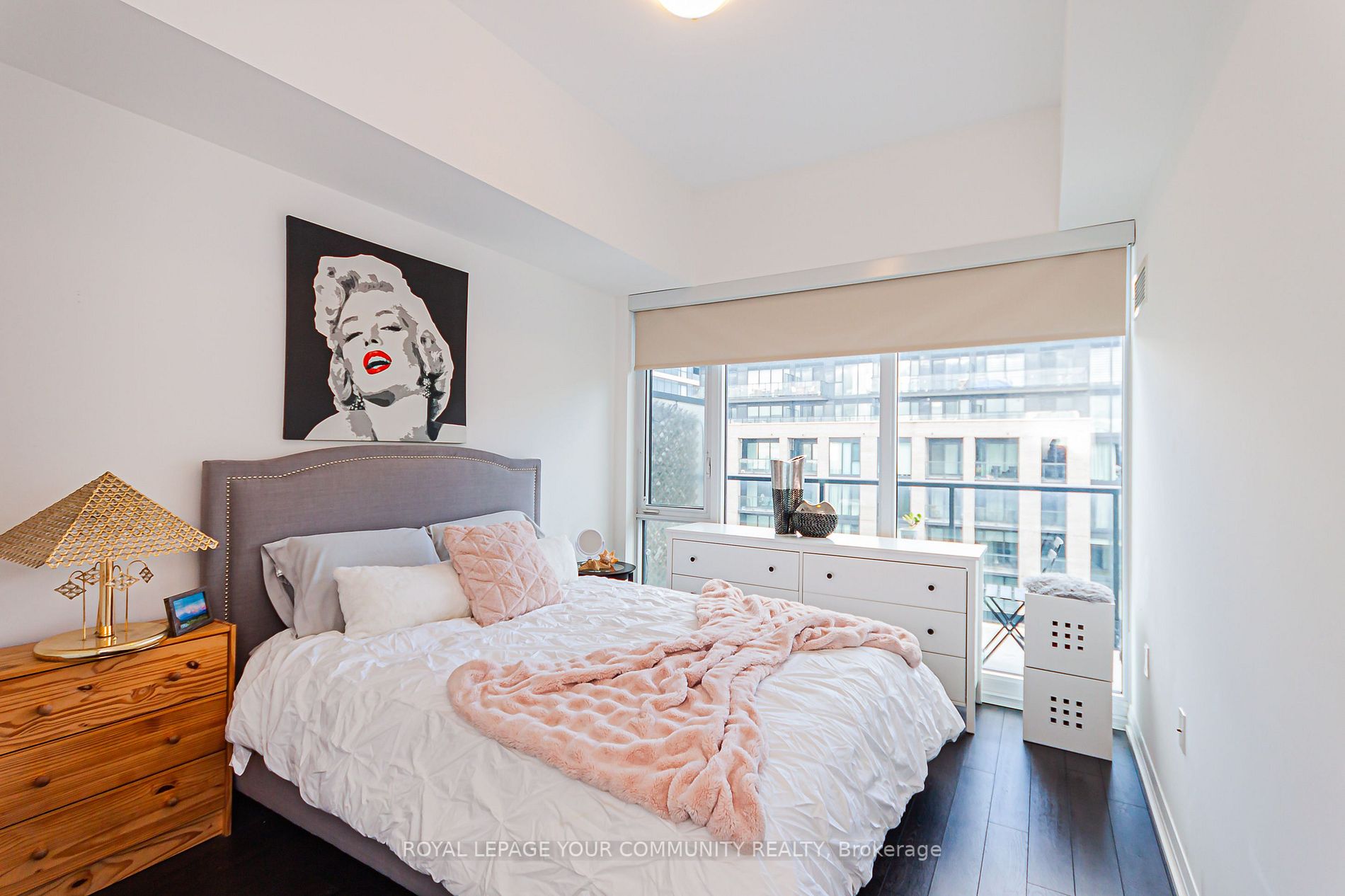 99 Eagle Rock Way N, #825