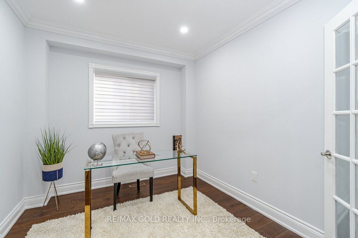 28 Brandon Gate Dr