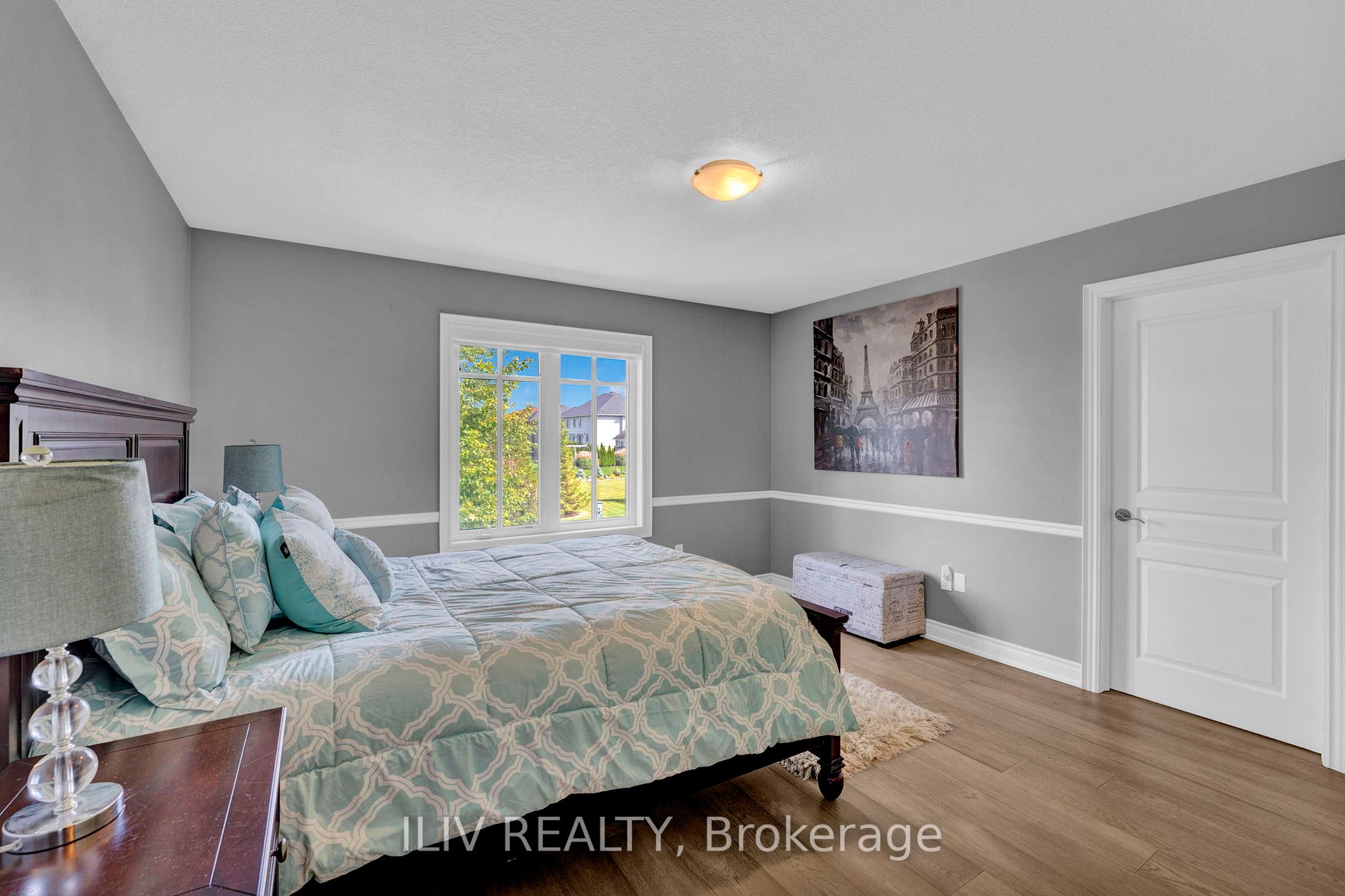 41 Country Club Cres