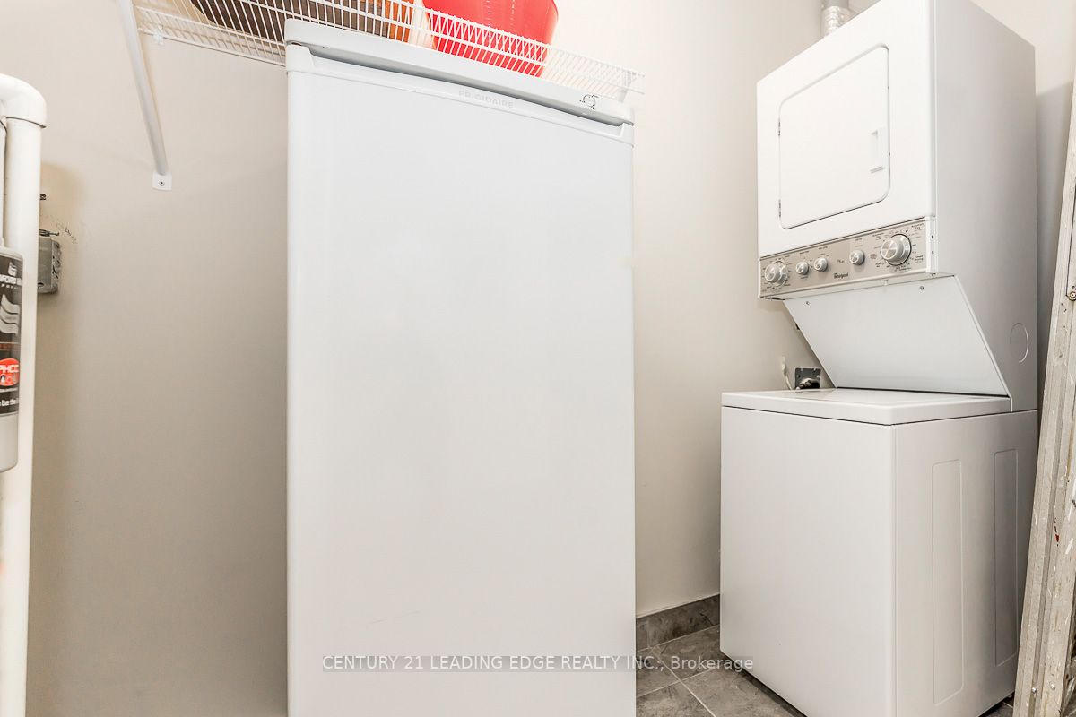 481 Rupert Ave, #111