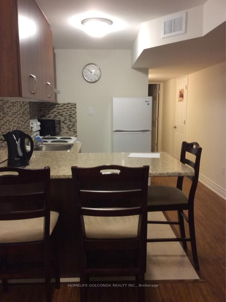 7 Gamble Glen Cres
