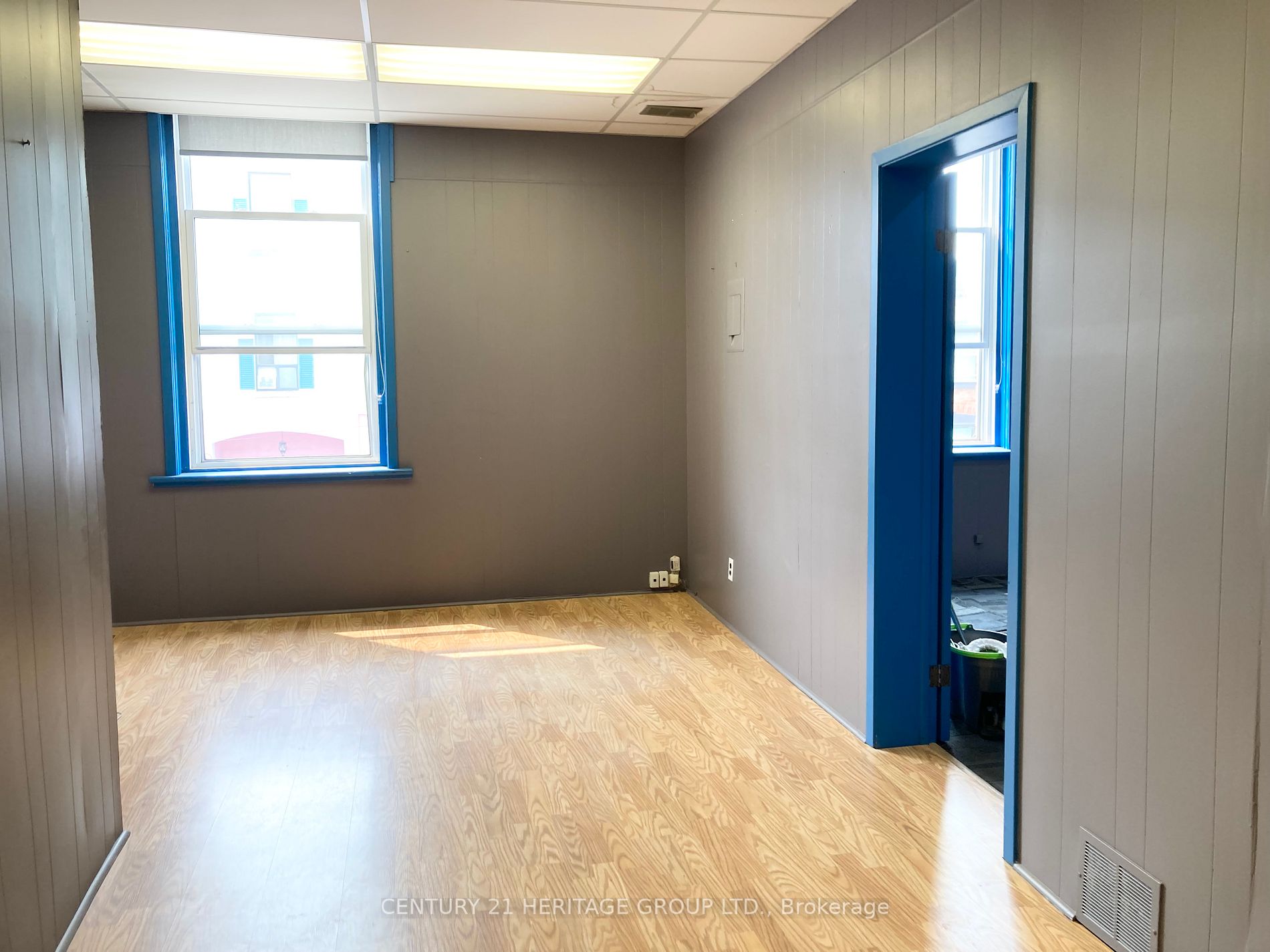 21 Holland St, #202&203