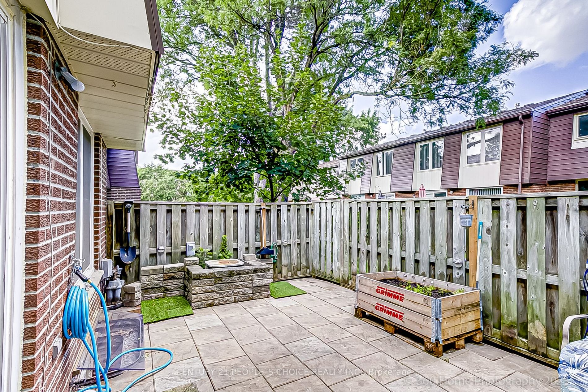 246 Tupper Blvd, #40