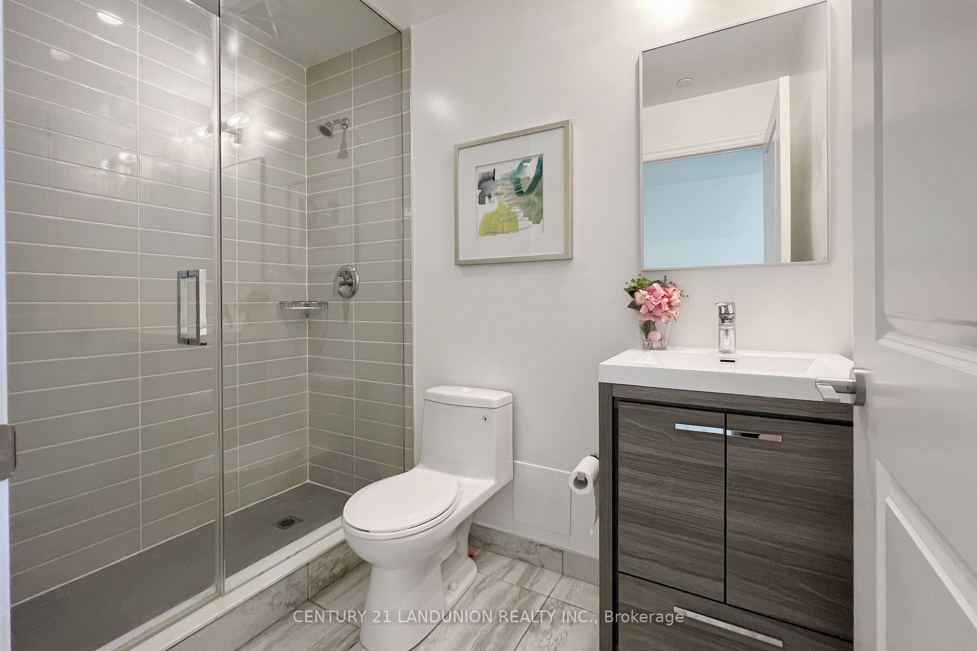 10 Rouge Valley Dr W, #103