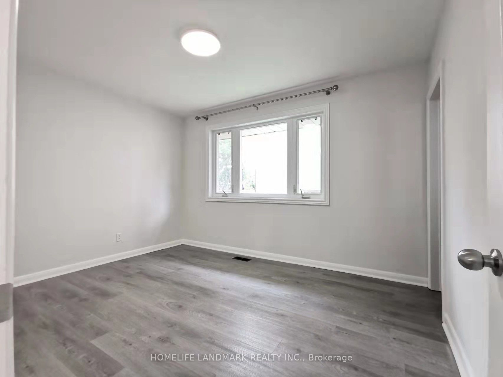 28 Benfer Rd, #Main