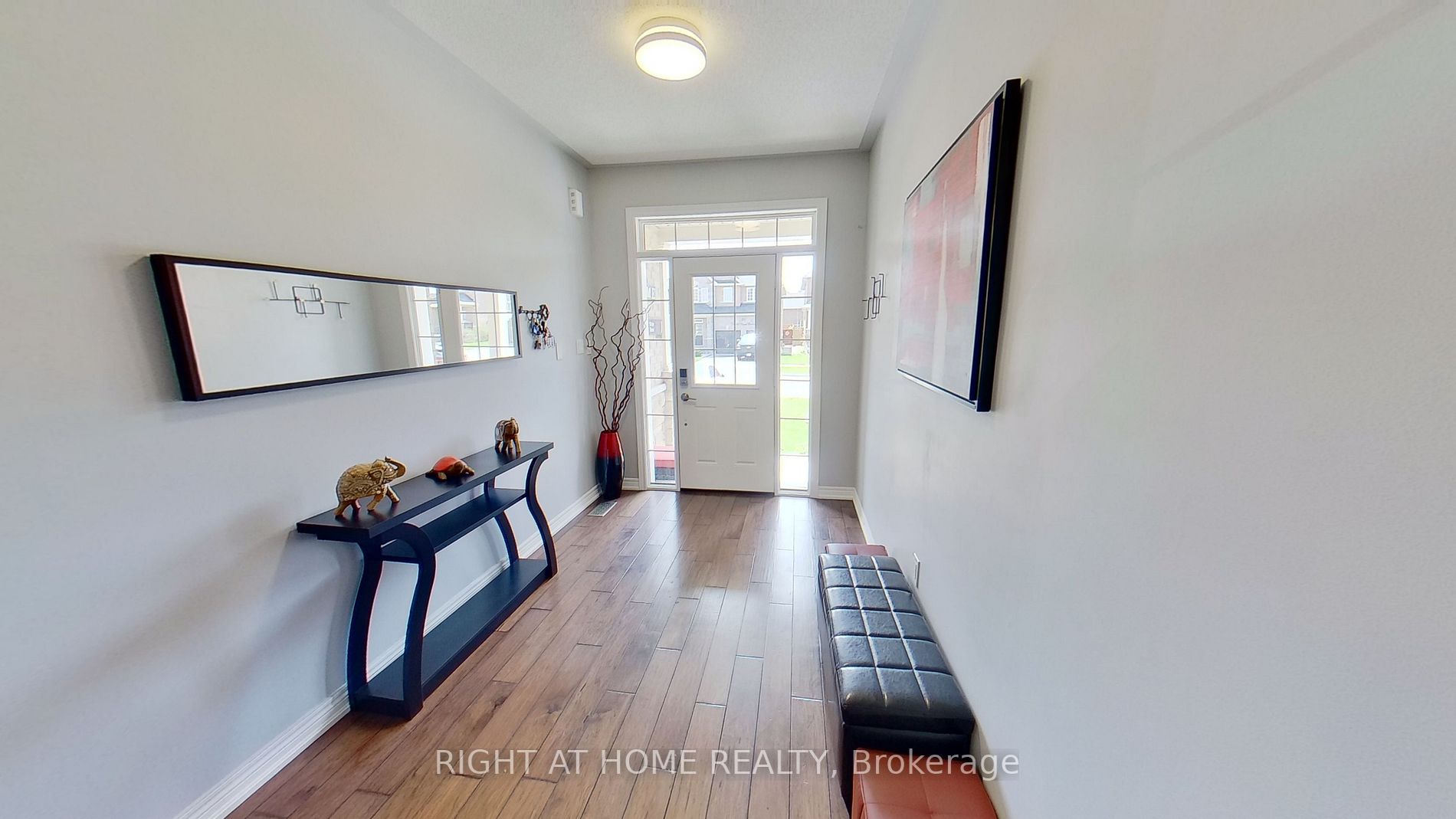 24 Donald Stewart Cres