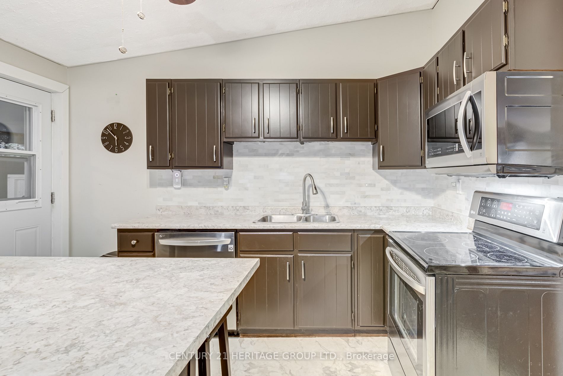 67 Davidson Dr
