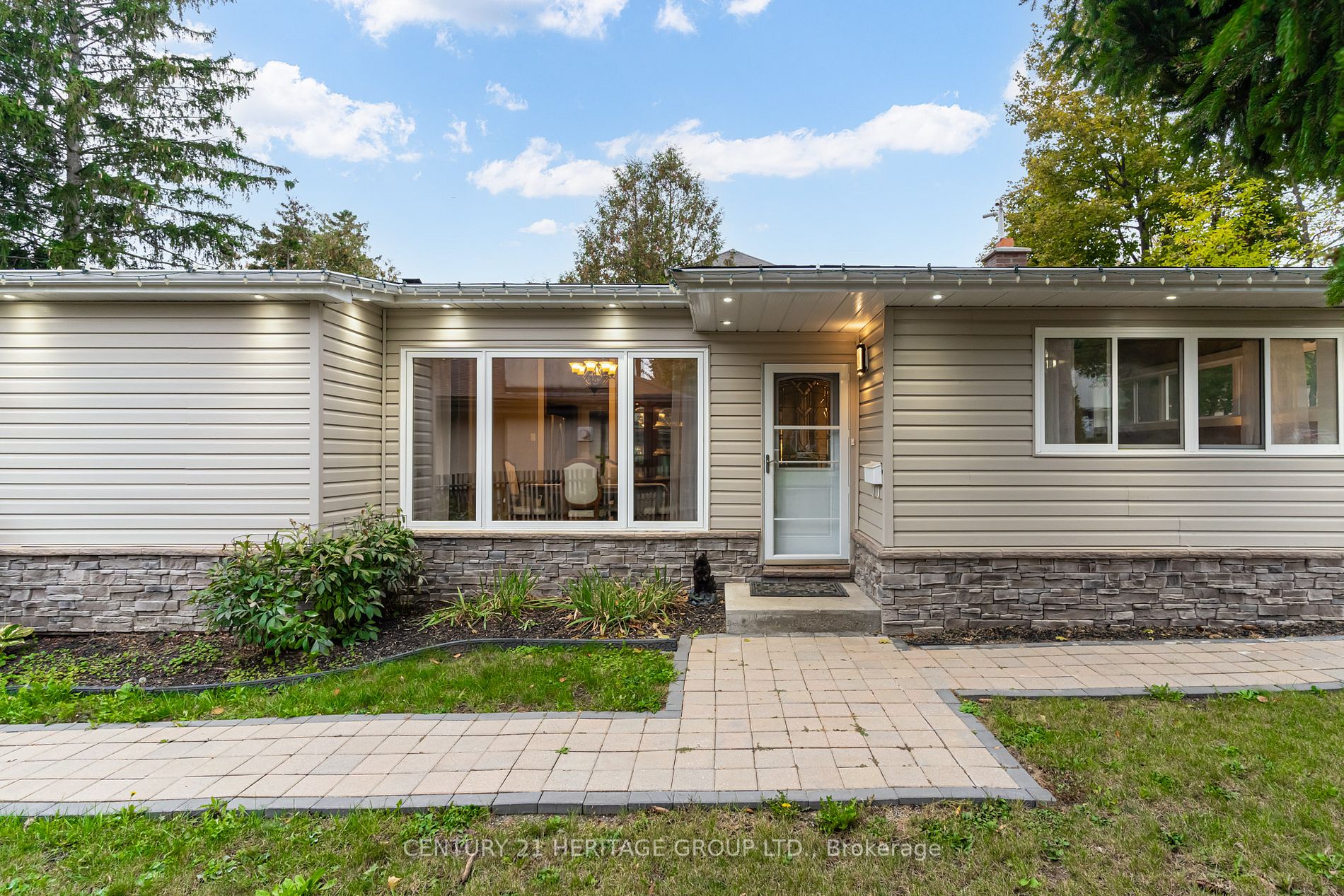67 Davidson Dr