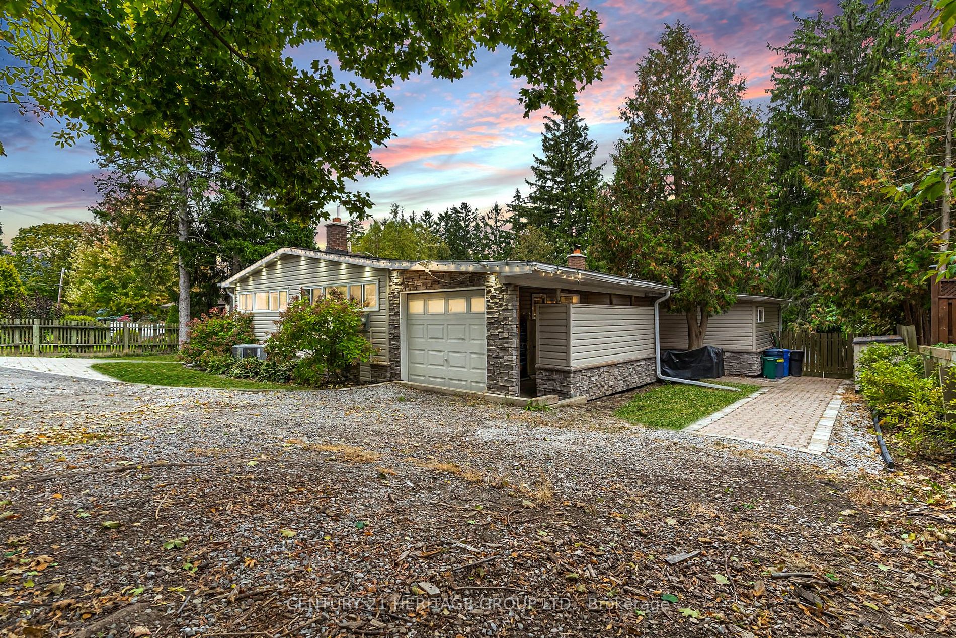 67 Davidson Dr