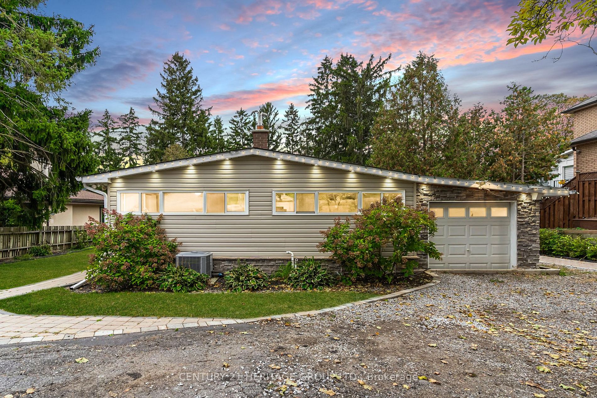67 Davidson Dr