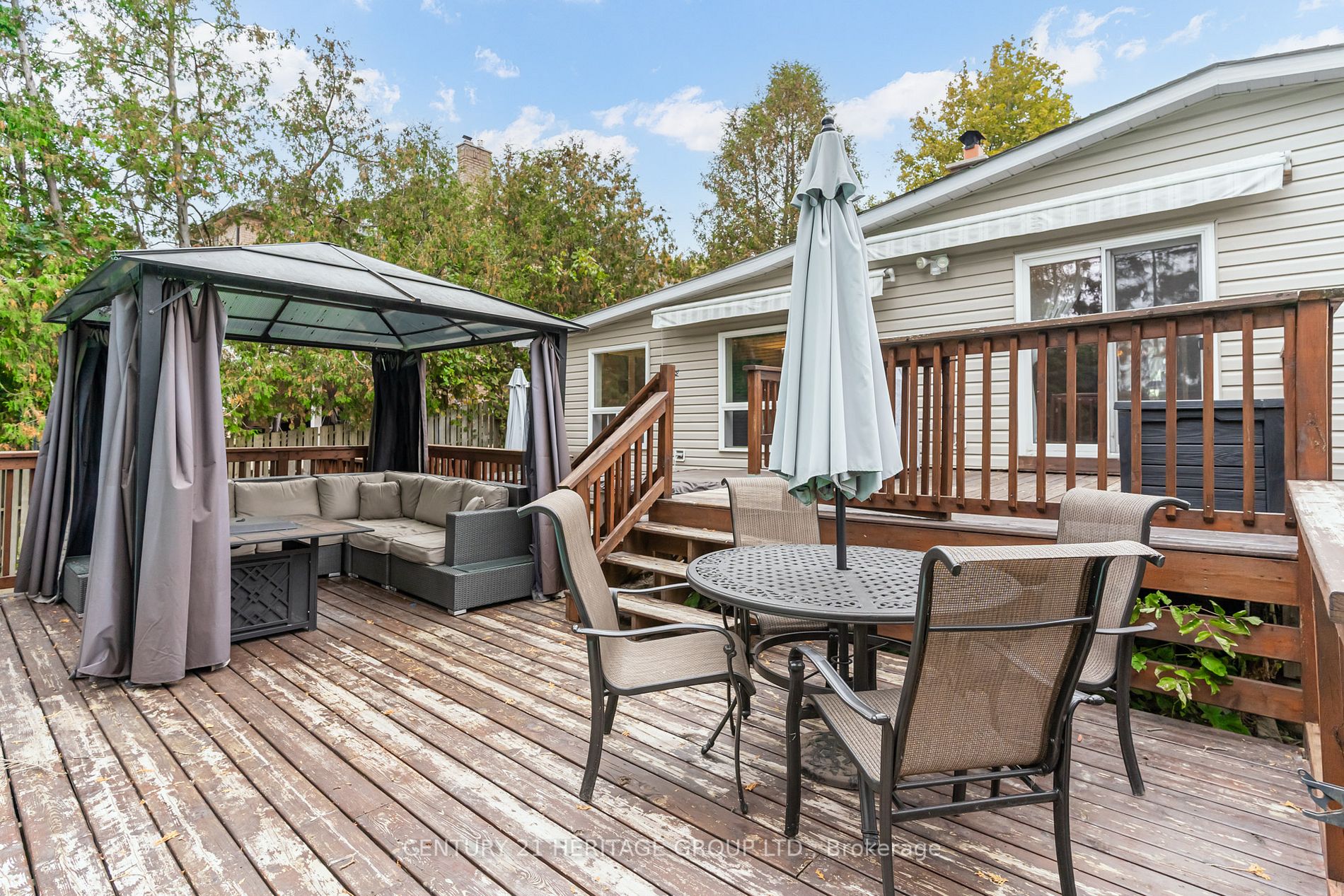 67 Davidson Dr