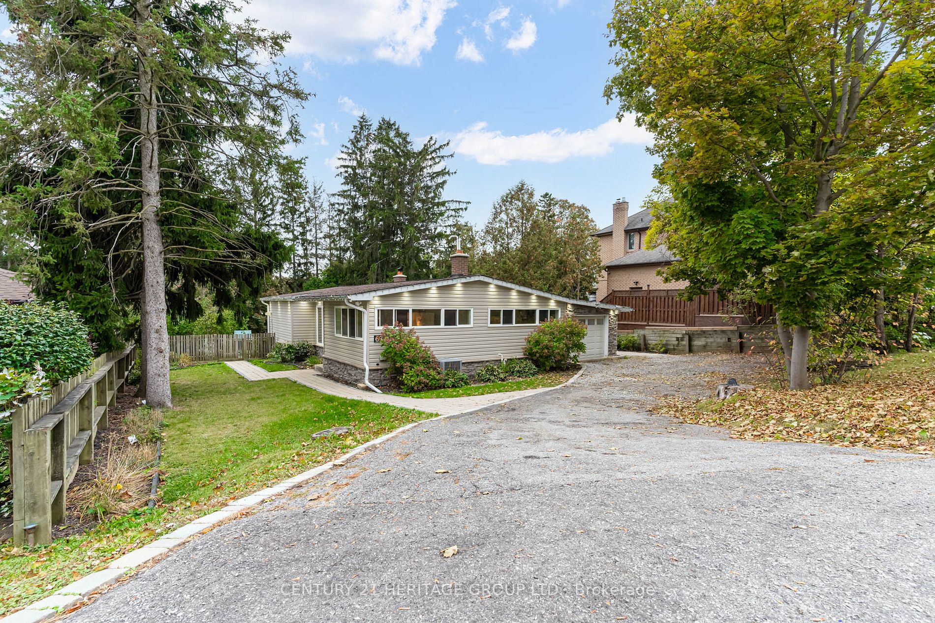 67 Davidson Dr