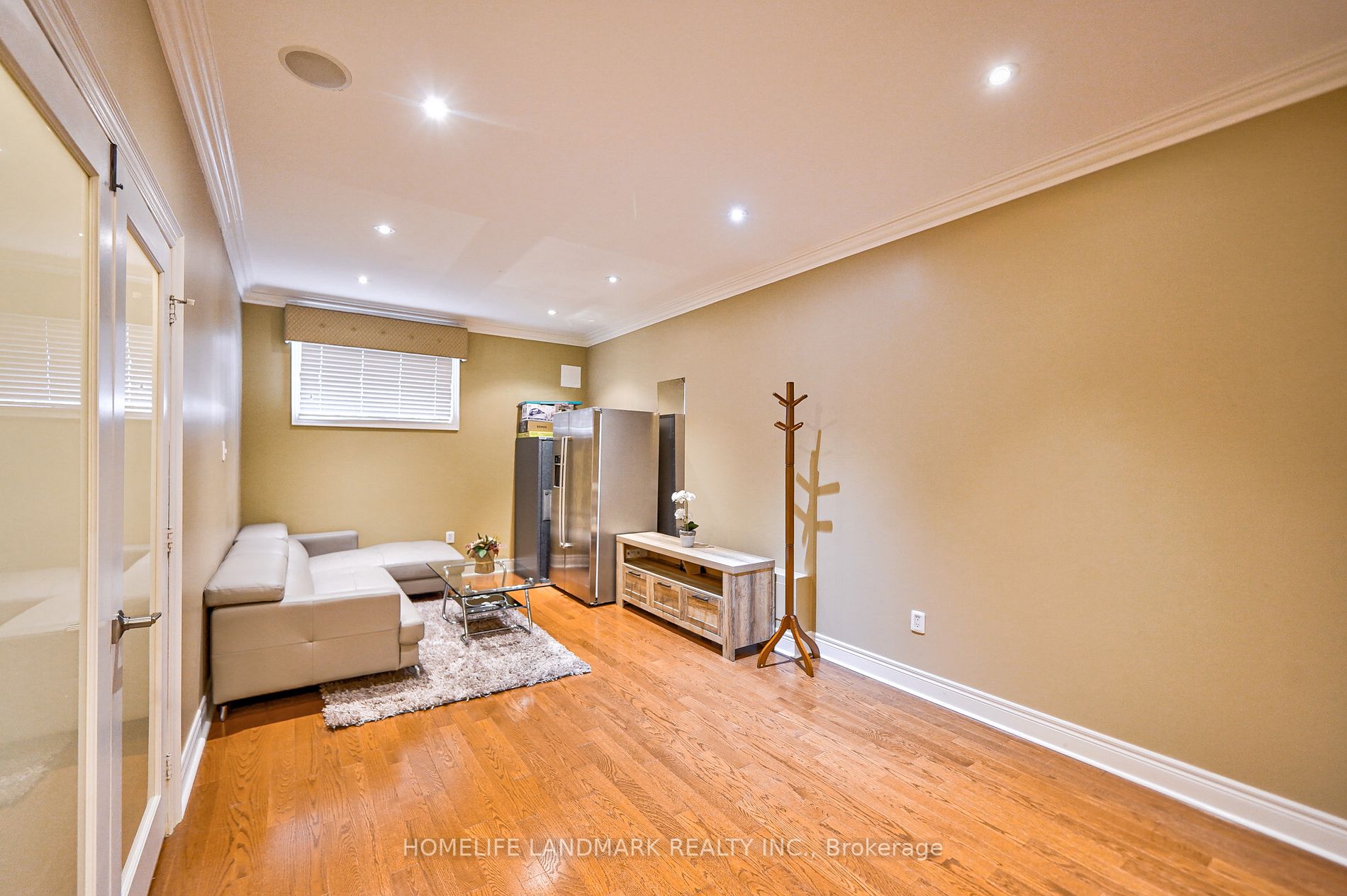 23 Rouge Valley Dr W